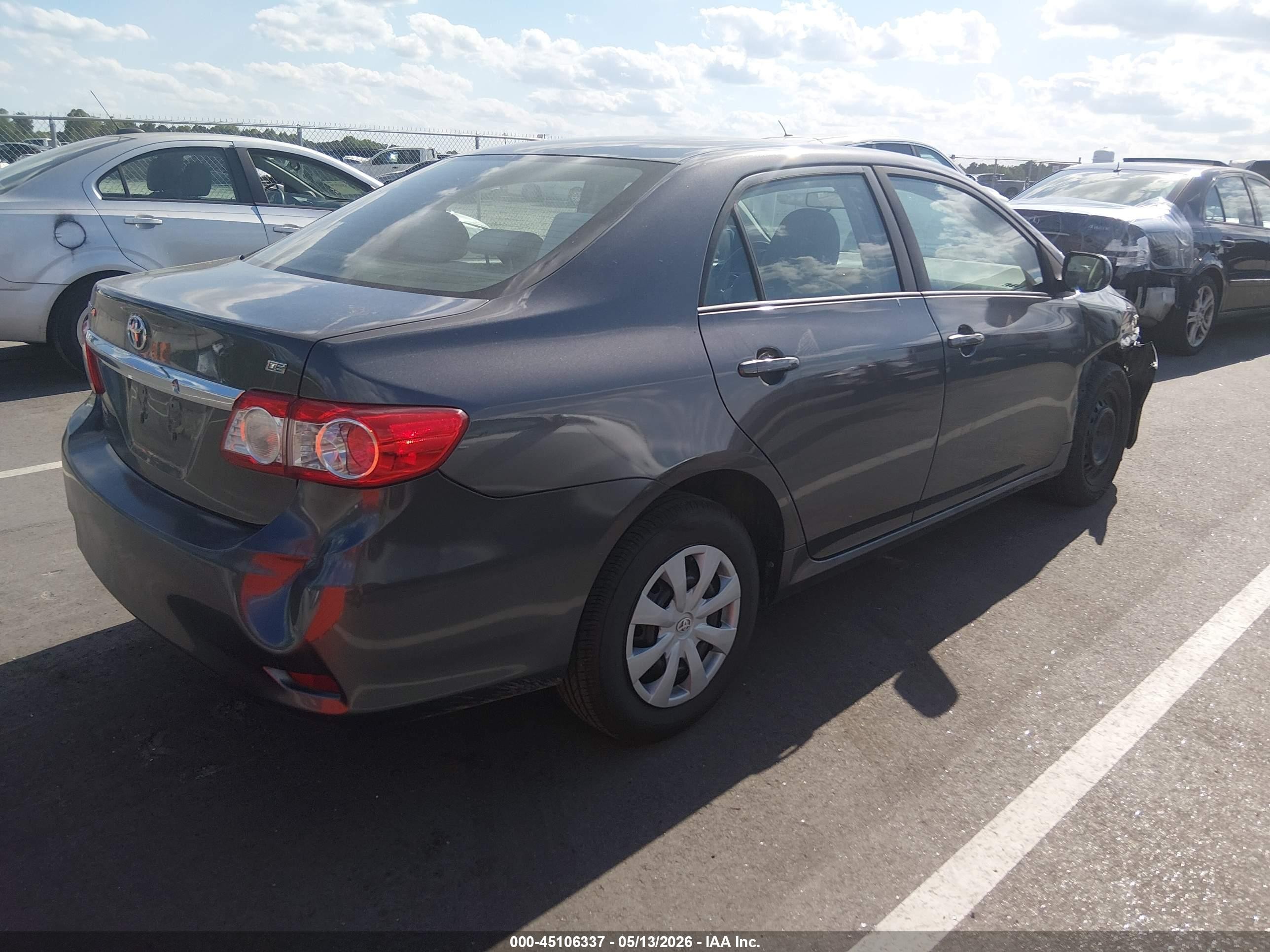 2011 Toyota Corolla Le Gray vin: 2T1BU4EE6BC632387