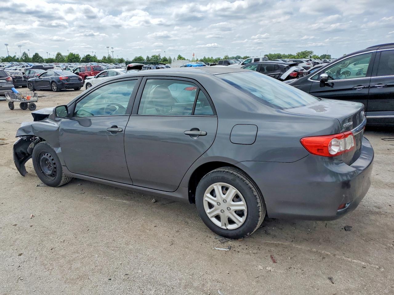 2011 Toyota Corolla Le Gray vin: 2T1BU4EE6BC633524