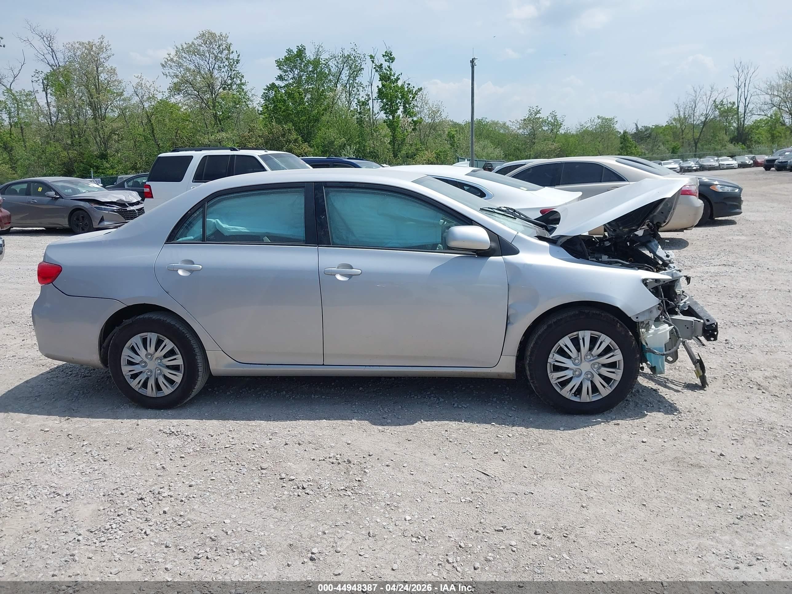 2011 Toyota Corolla Le Silver vin: 2T1BU4EE6BC637380