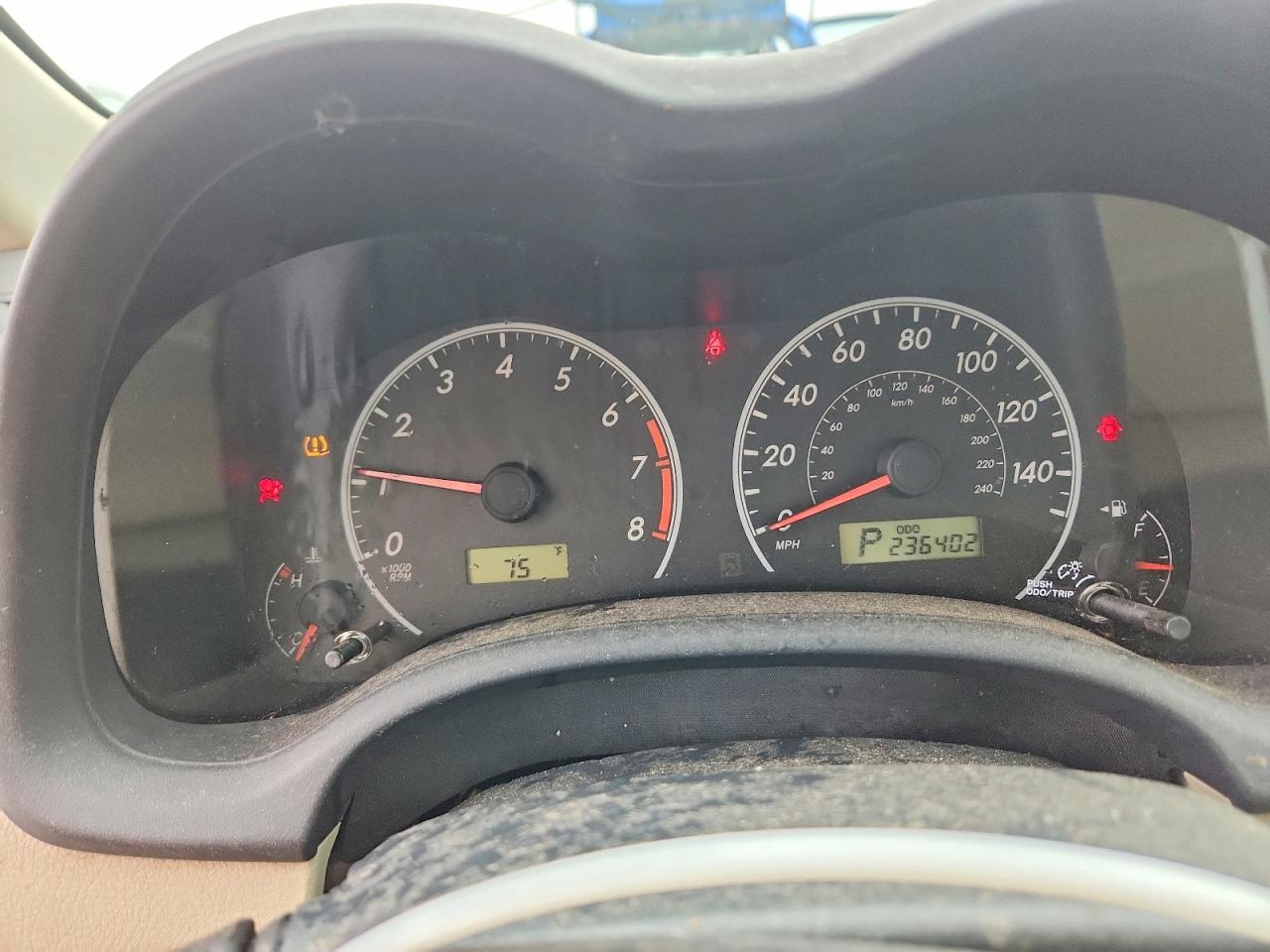 2011 Toyota Corolla Le Желто-коричневый vin: 2T1BU4EE6BC647987