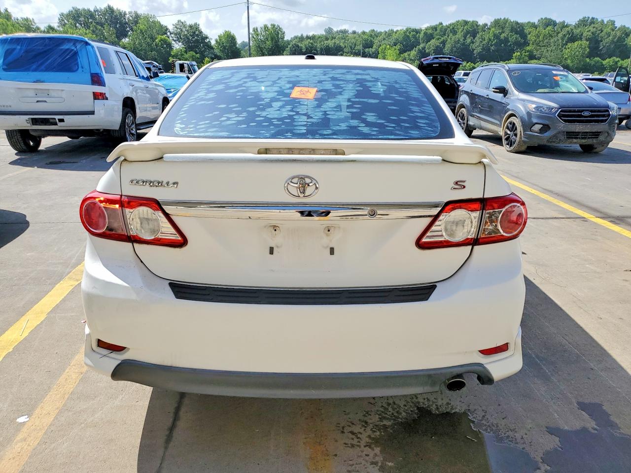 2011 Toyota Corolla S White vin: 2T1BU4EE6BC658391
