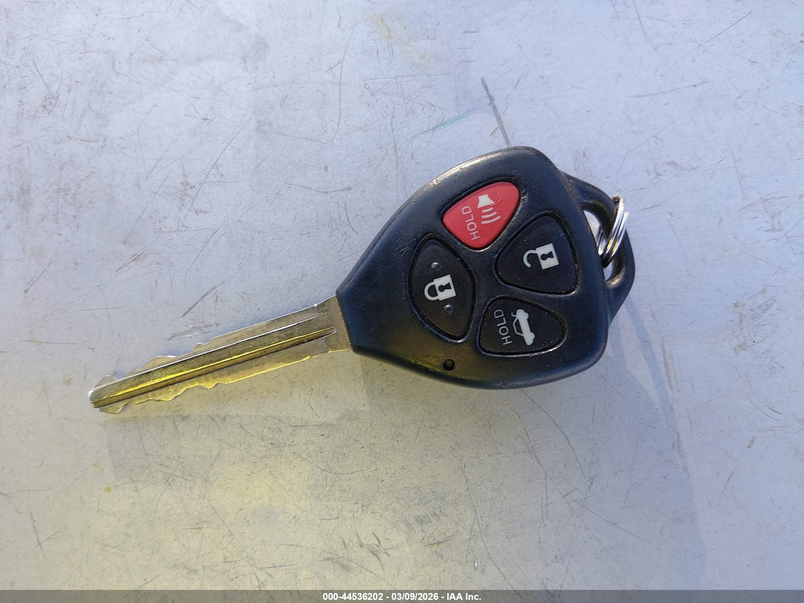 2011 Toyota Corolla S Красный vin: 2T1BU4EE6BC660156