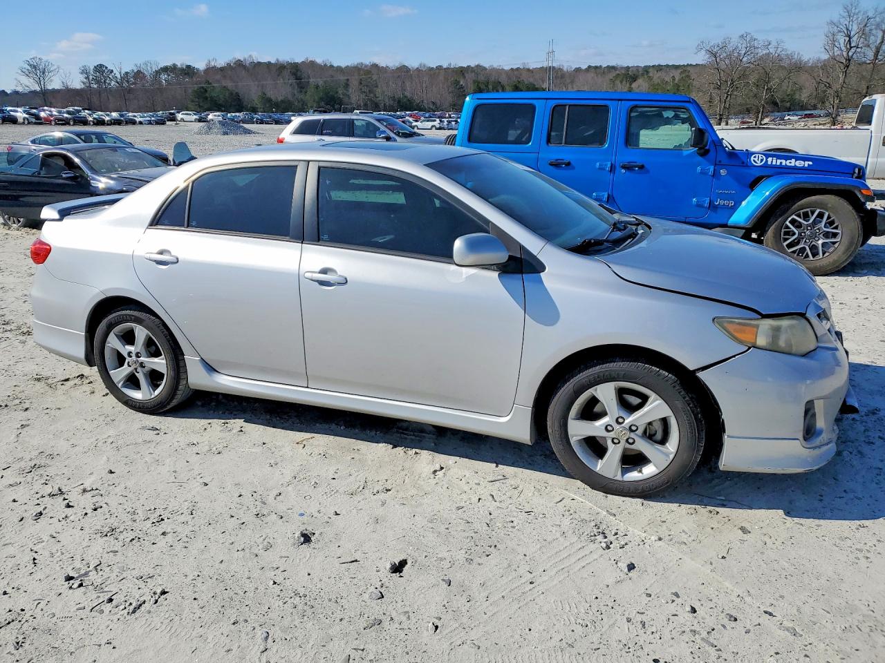 2011 Toyota Corolla Base Серебряный vin: 2T1BU4EE6BC666538