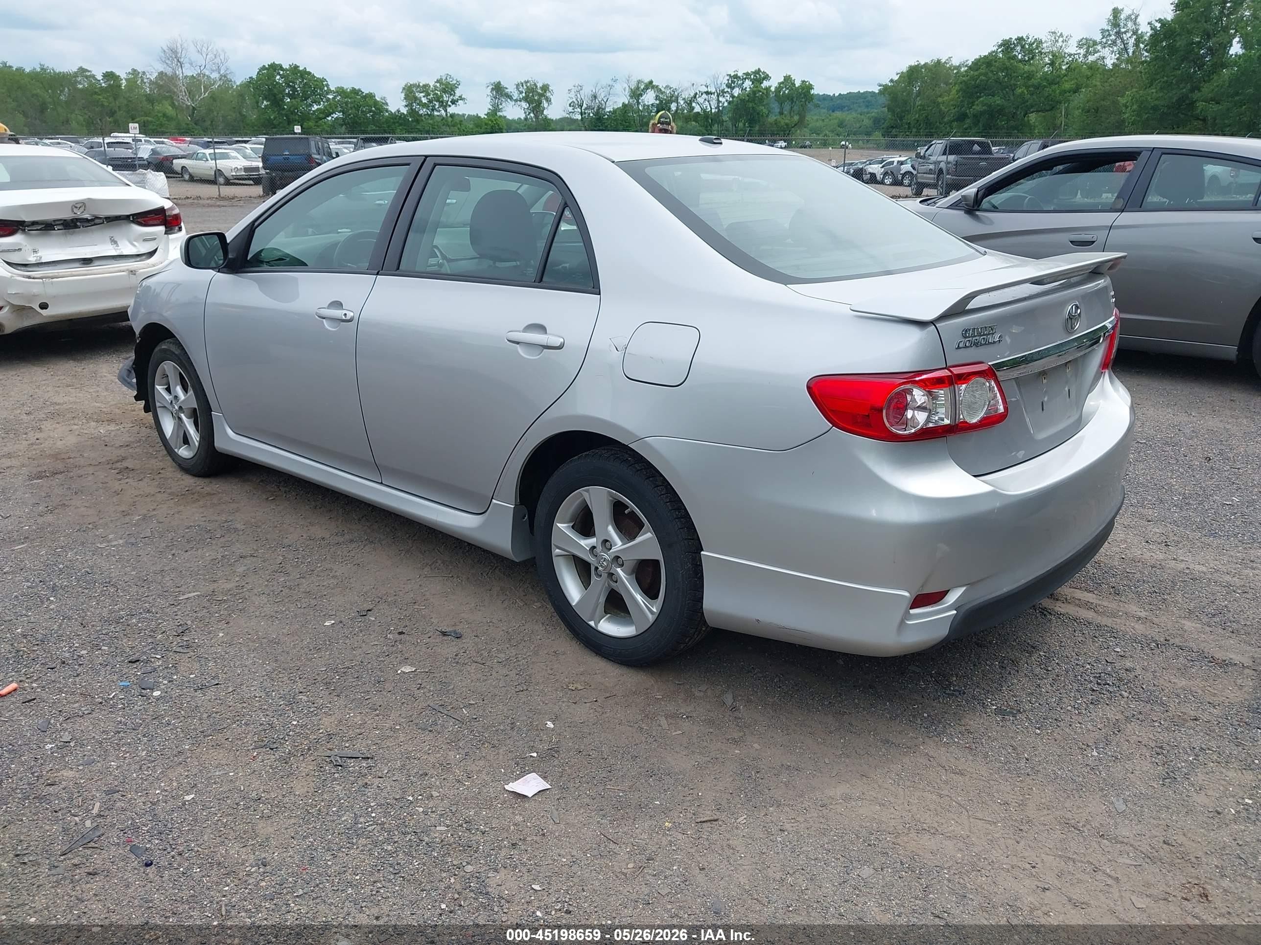 2011 Toyota Corolla S Silver vin: 2T1BU4EE6BC681265