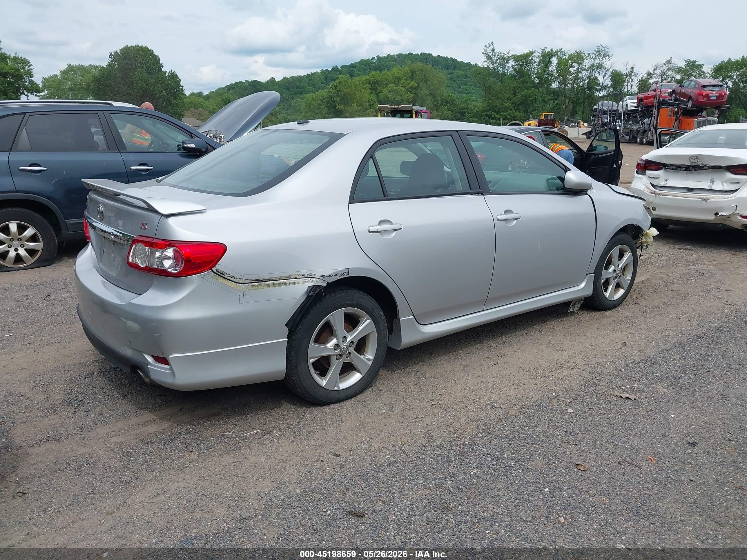 2011 Toyota Corolla S Silver vin: 2T1BU4EE6BC681265