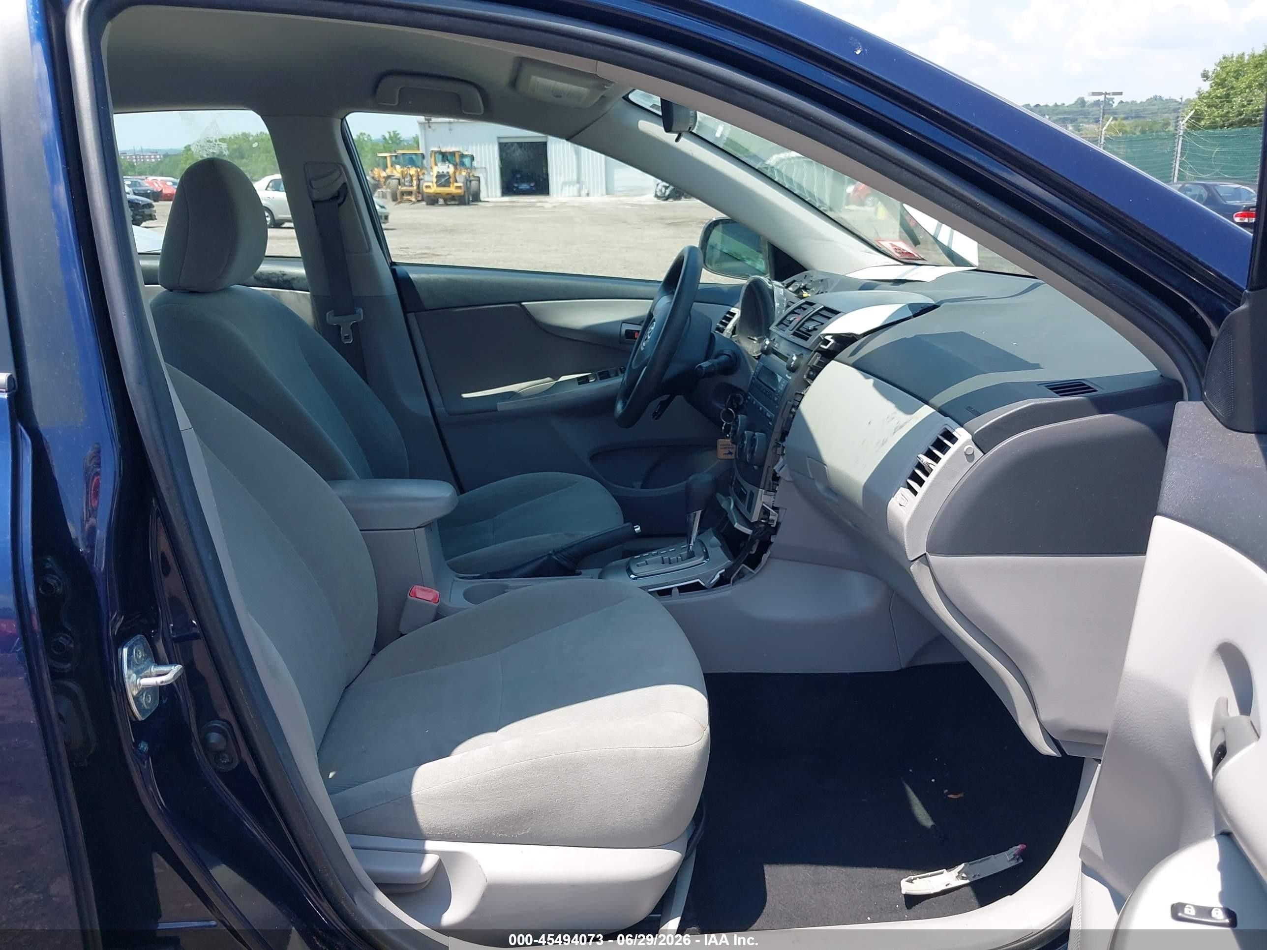 2011 Toyota Corolla Le Blue vin: 2T1BU4EE6BC693349