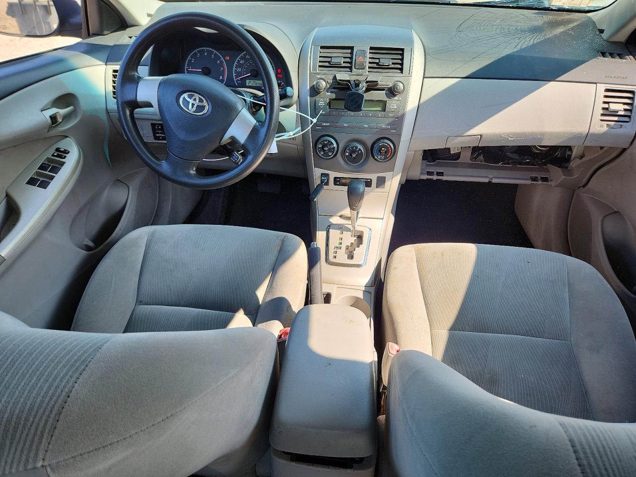2011 Toyota Corolla Le White vin: 2T1BU4EE6BC707542