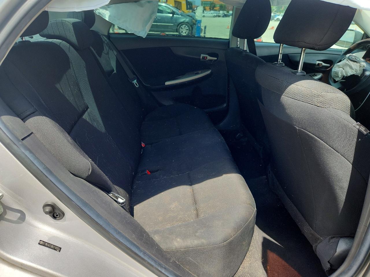 2011 Toyota Corolla S Silver vin: 2T1BU4EE6BC710554