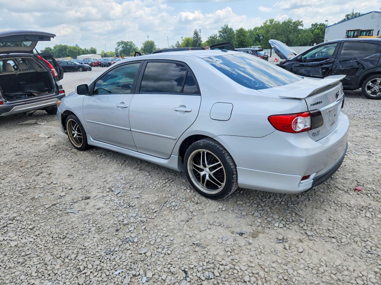 2011 Toyota Corolla S Silver vin: 2T1BU4EE6BC710554