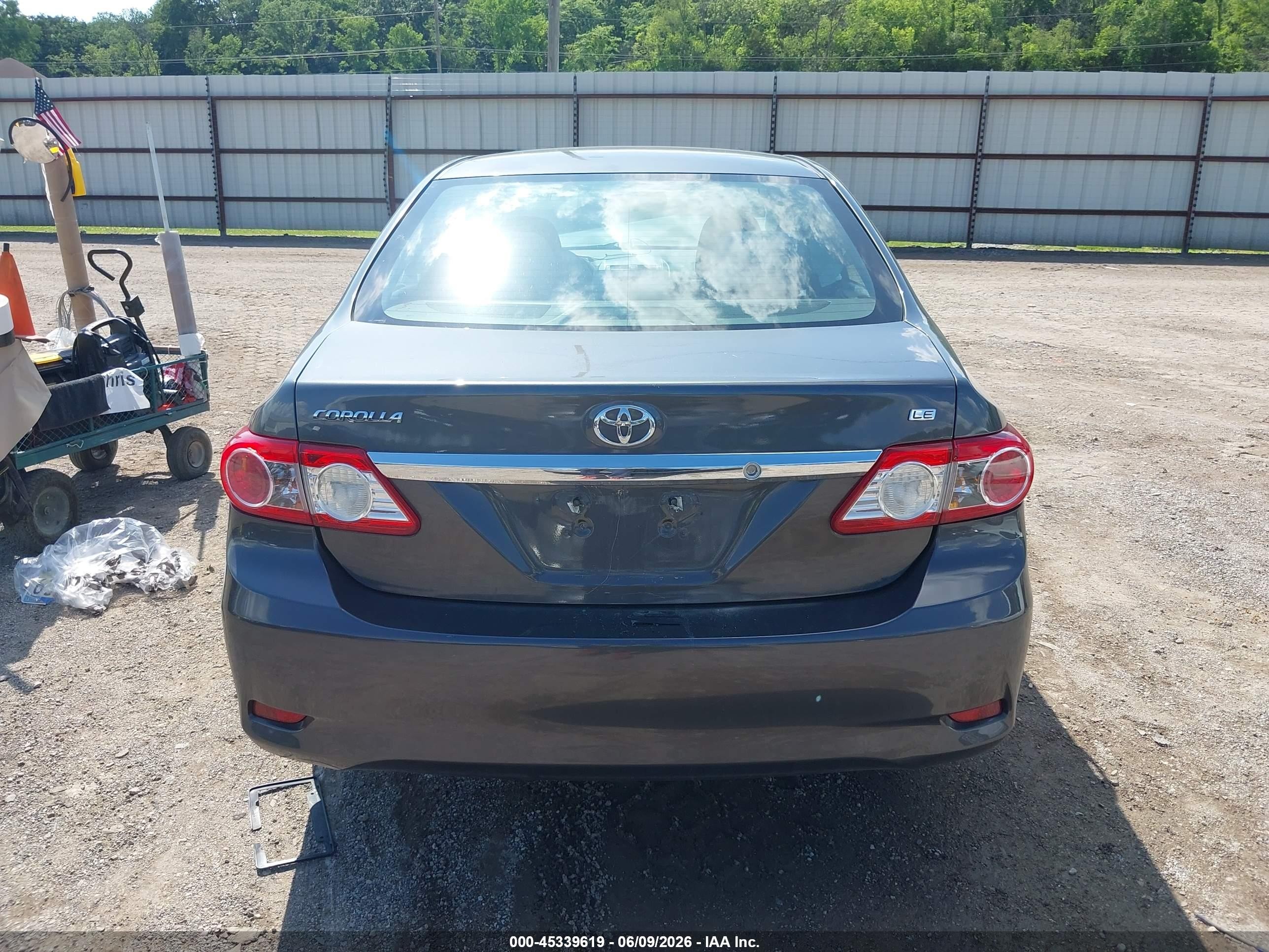 2011 Toyota Corolla Le Gray vin: 2T1BU4EE6BC727788