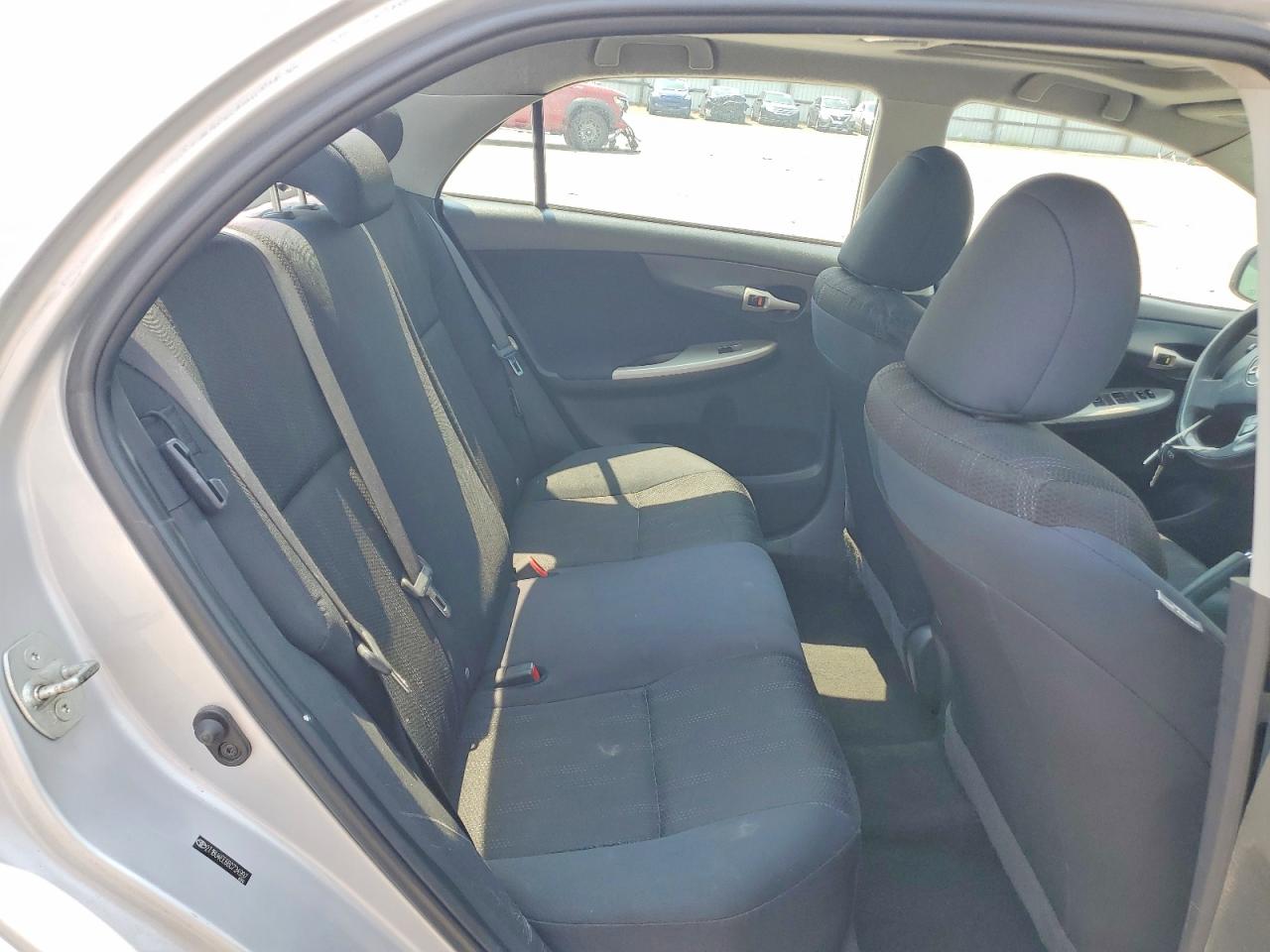 2011 Toyota Corolla S Silver vin: 2T1BU4EE6BC734997