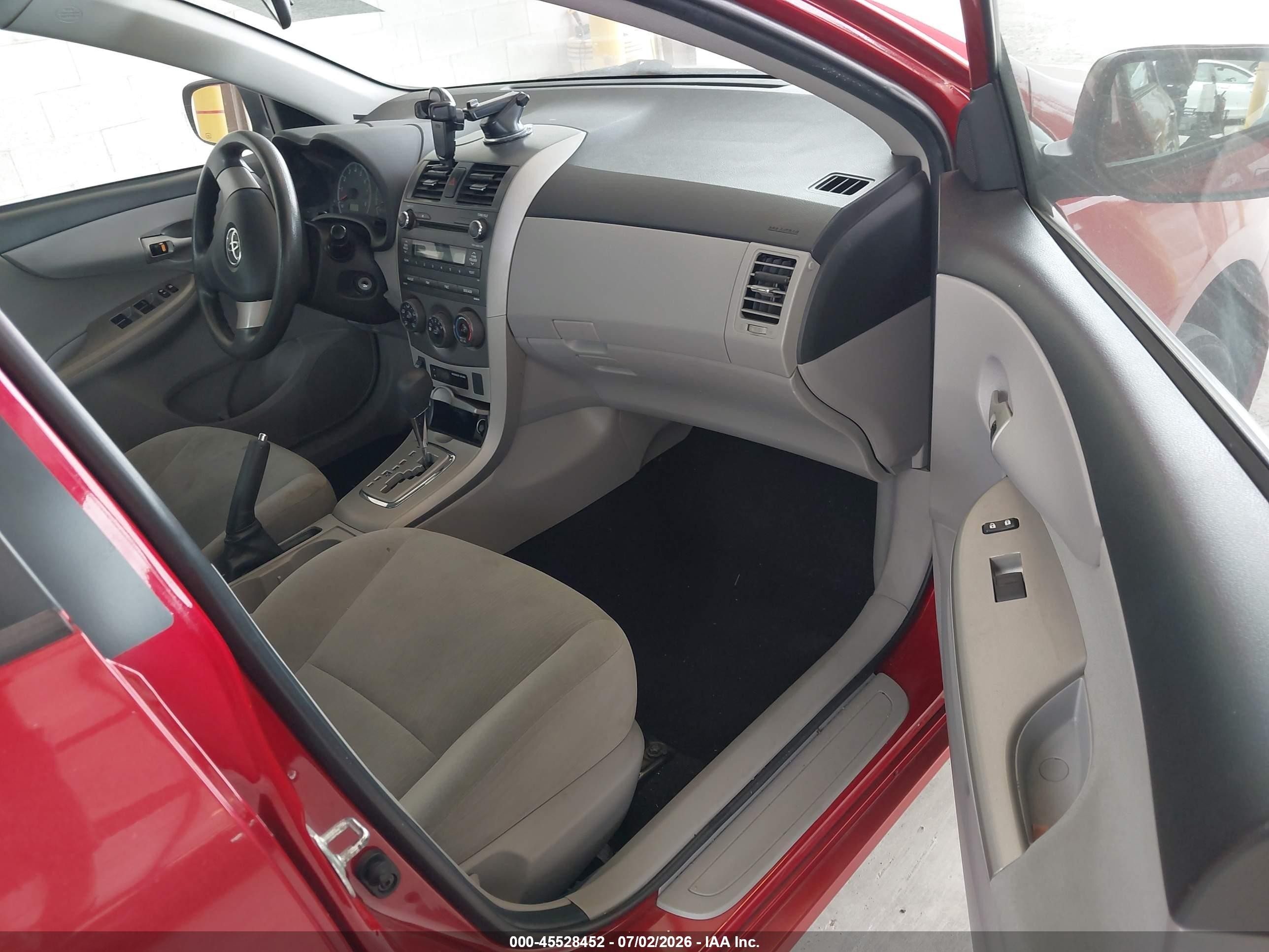 2011 Toyota Corolla Le Красный vin: 2T1BU4EE6BC737818