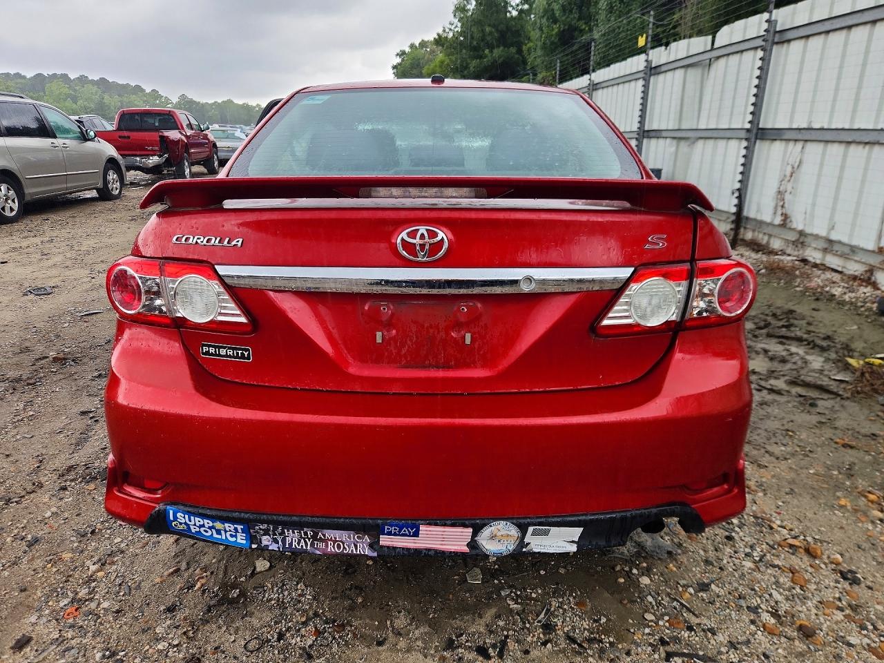 2011 Toyota Corolla S Red vin: 2T1BU4EE6BC743103