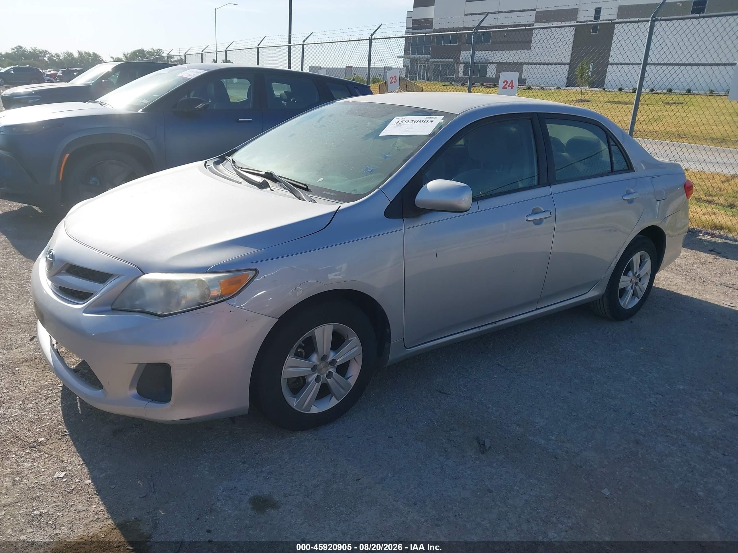 2011 Toyota Corolla Le Silver vin: 2T1BU4EE6BC747295