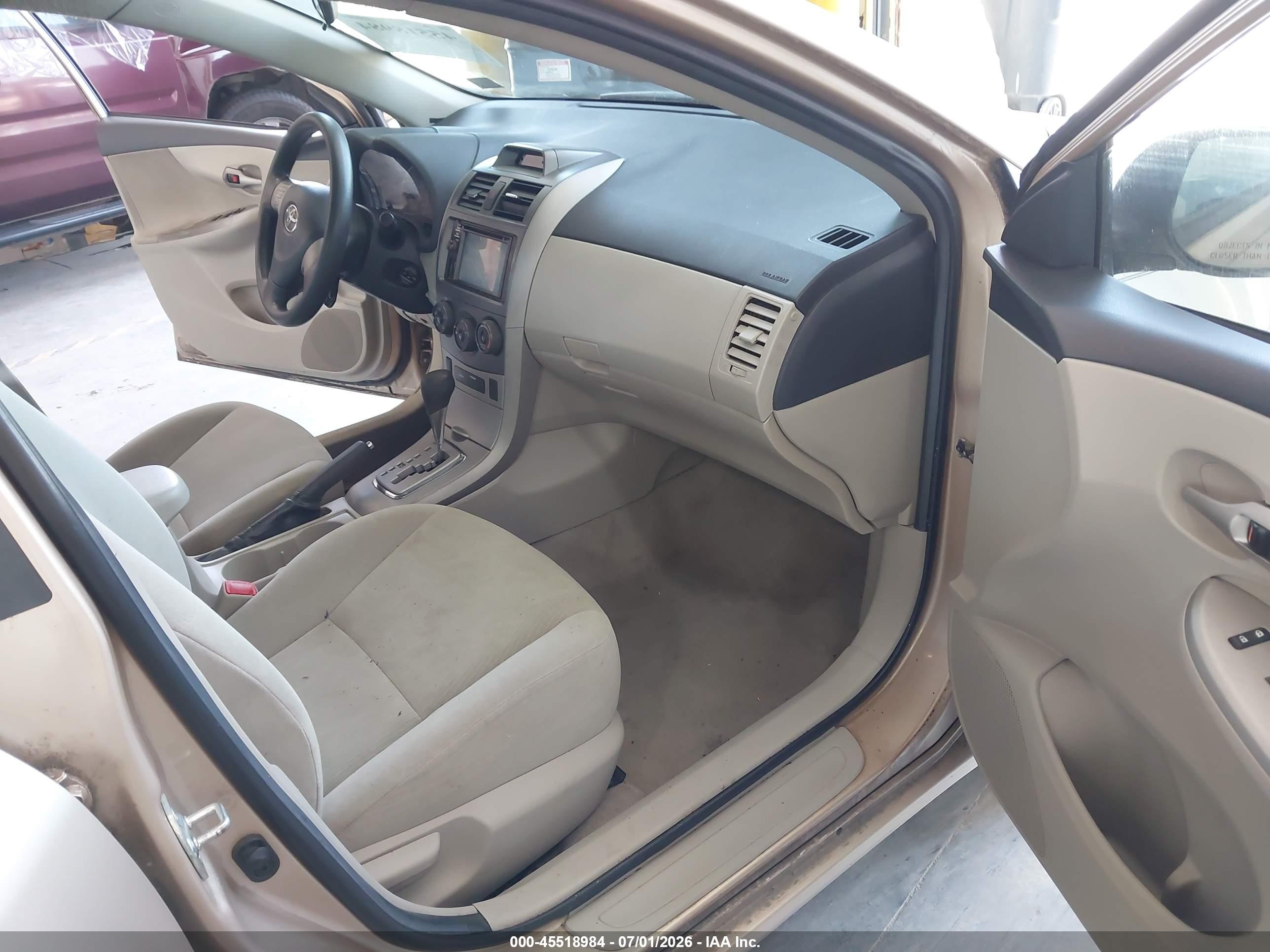 2012 Toyota Corolla Le Gold vin: 2T1BU4EE6CC764616