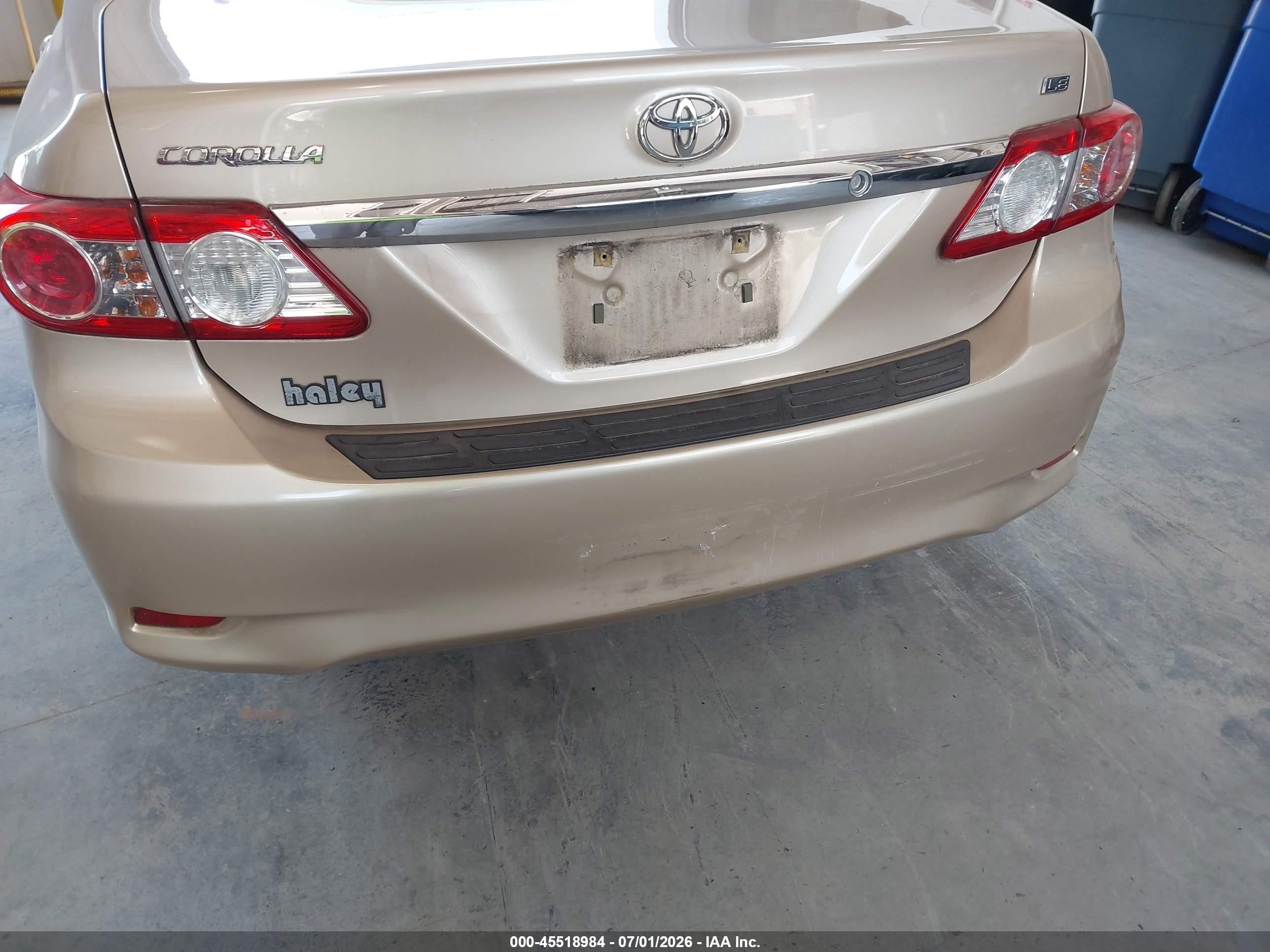 2012 Toyota Corolla Le Gold vin: 2T1BU4EE6CC764616