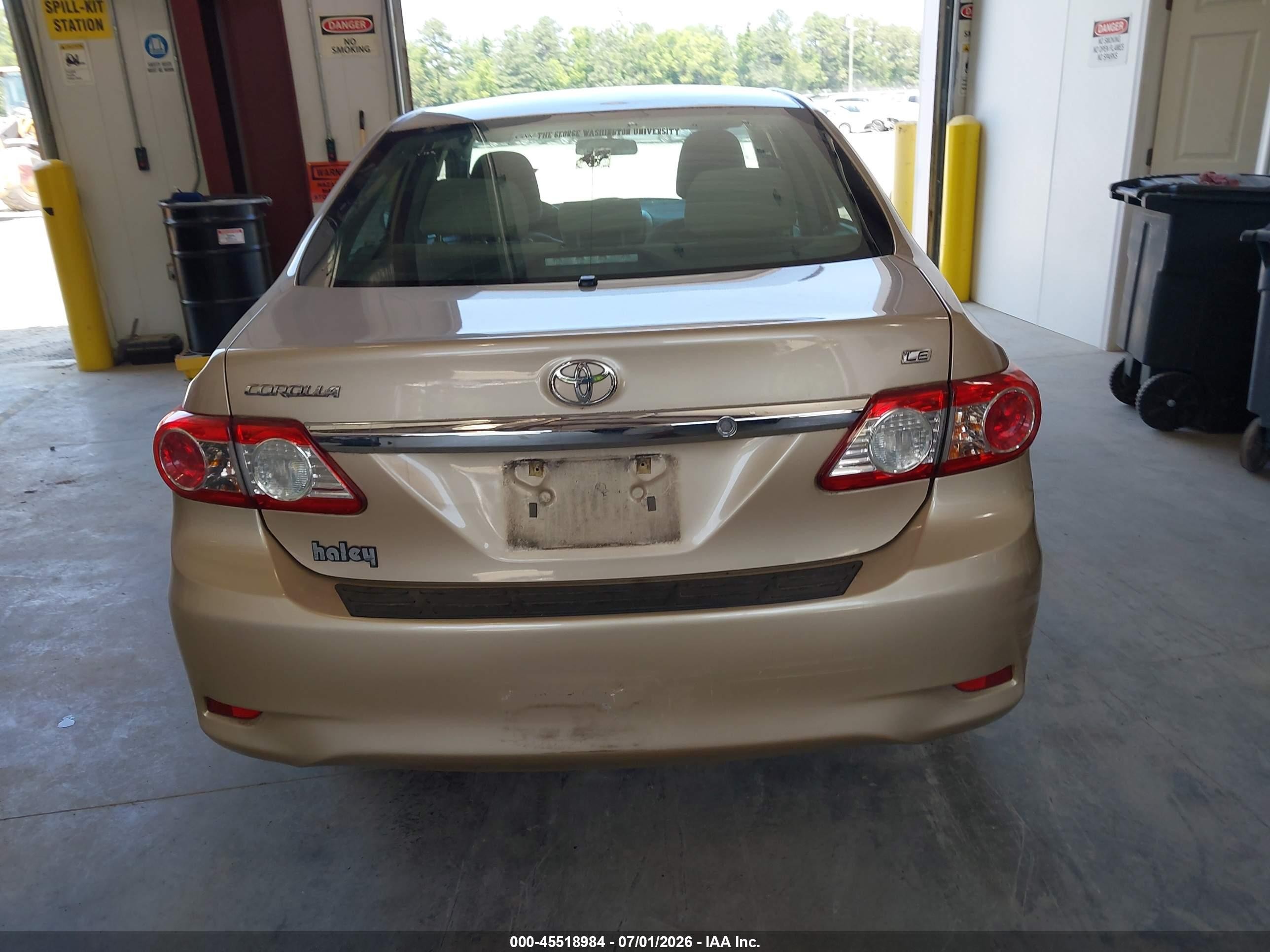 2012 Toyota Corolla Le Gold vin: 2T1BU4EE6CC764616