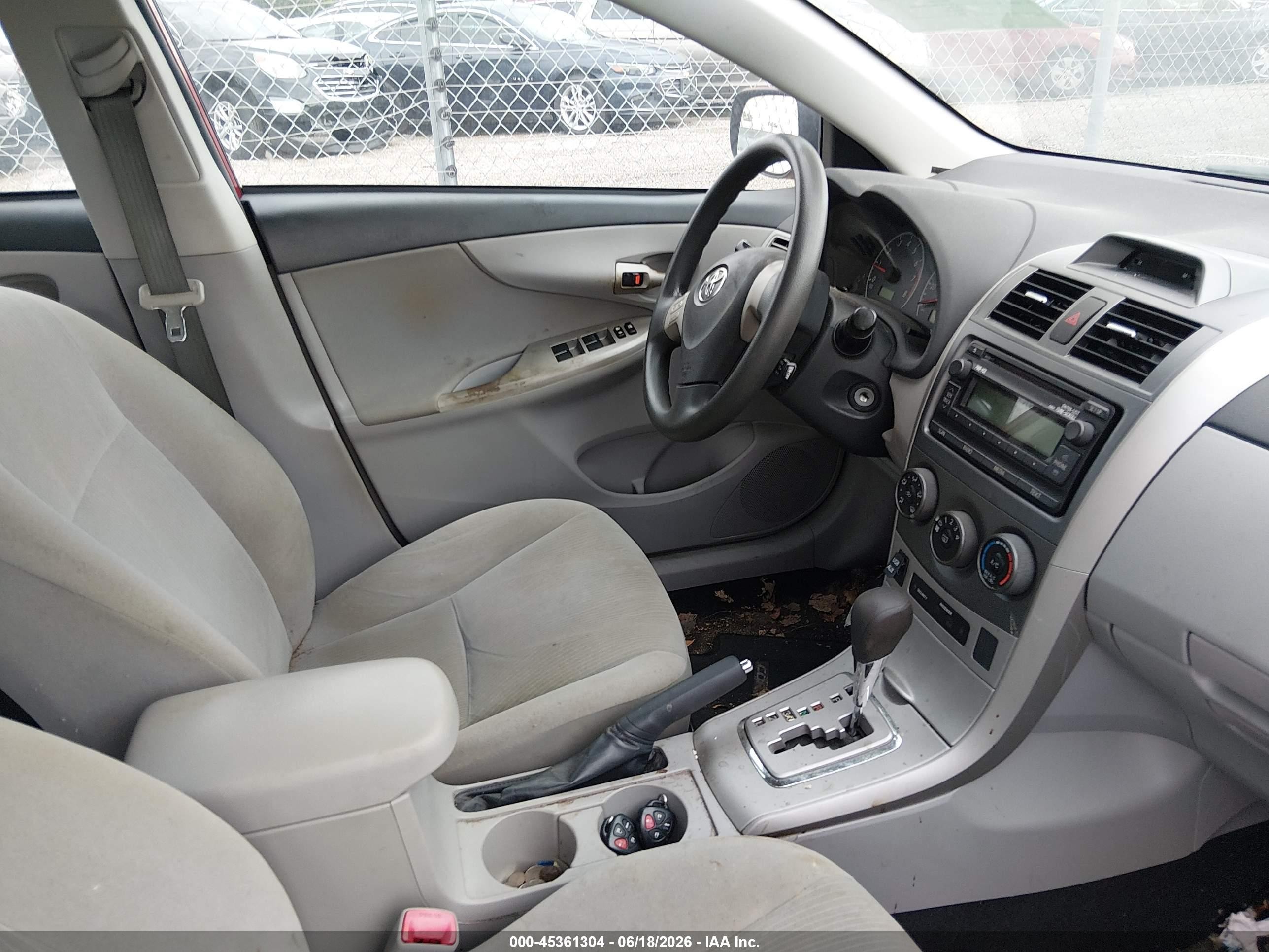 2012 Toyota Corolla Le Red vin: 2T1BU4EE6CC780573