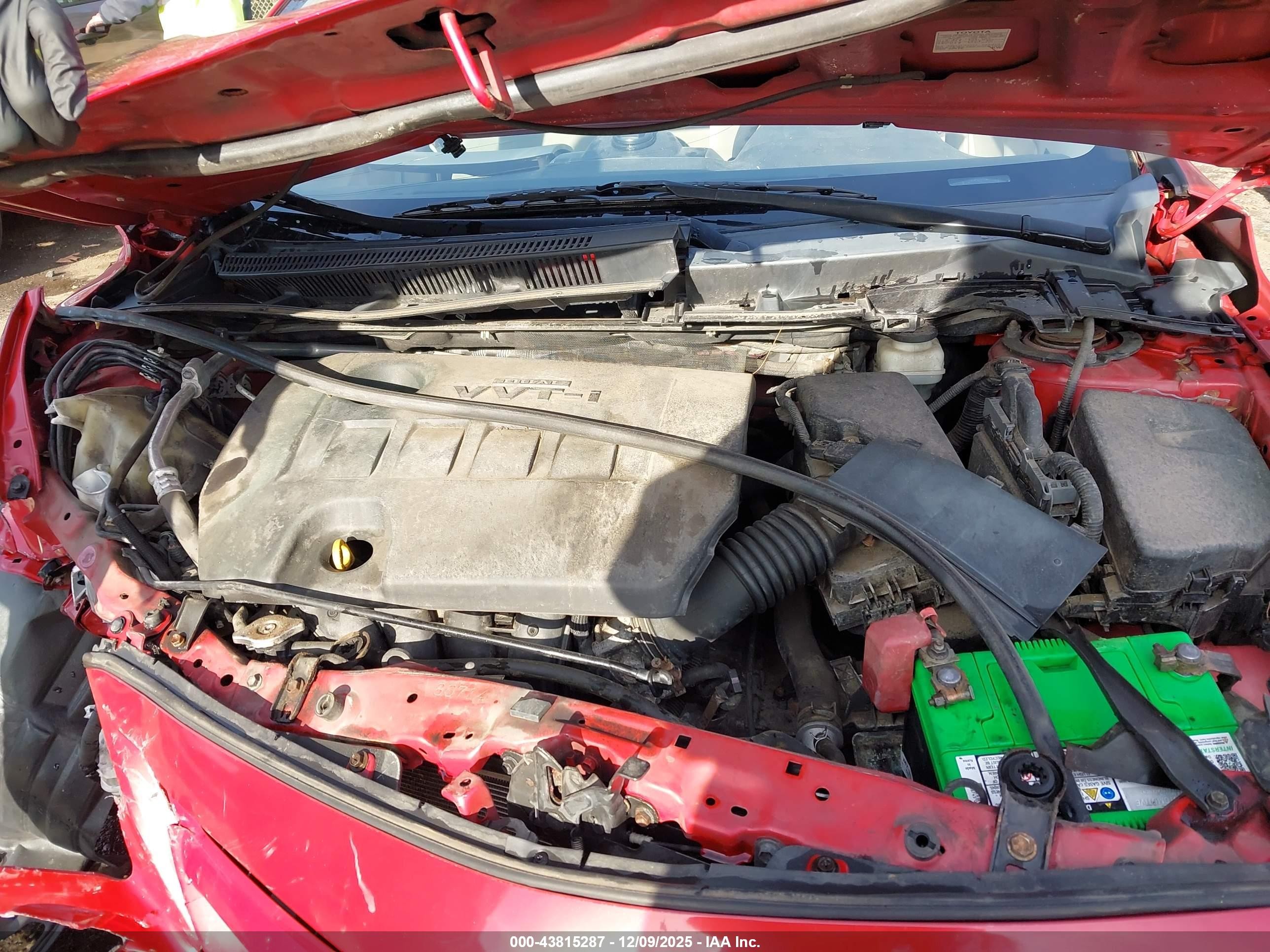 2012 Toyota Corolla Le Red vin: 2T1BU4EE6CC791654