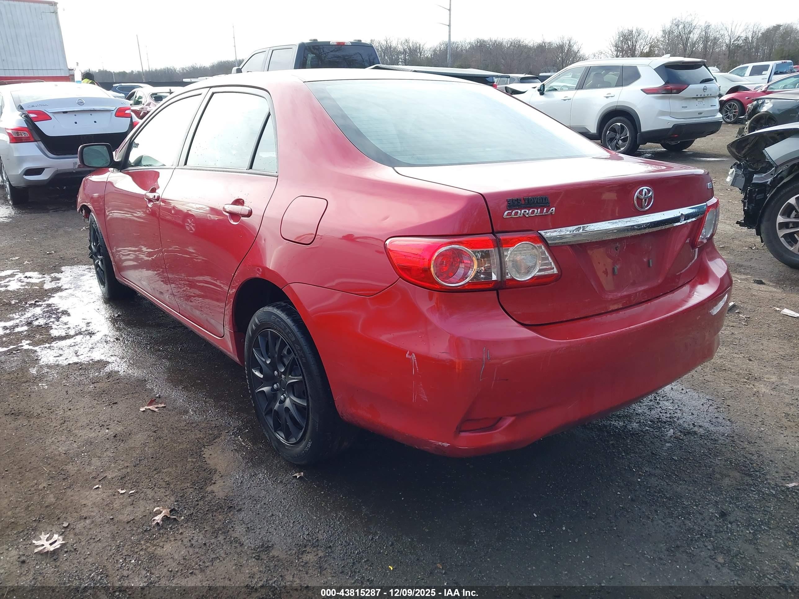 2012 Toyota Corolla Le Red vin: 2T1BU4EE6CC791654
