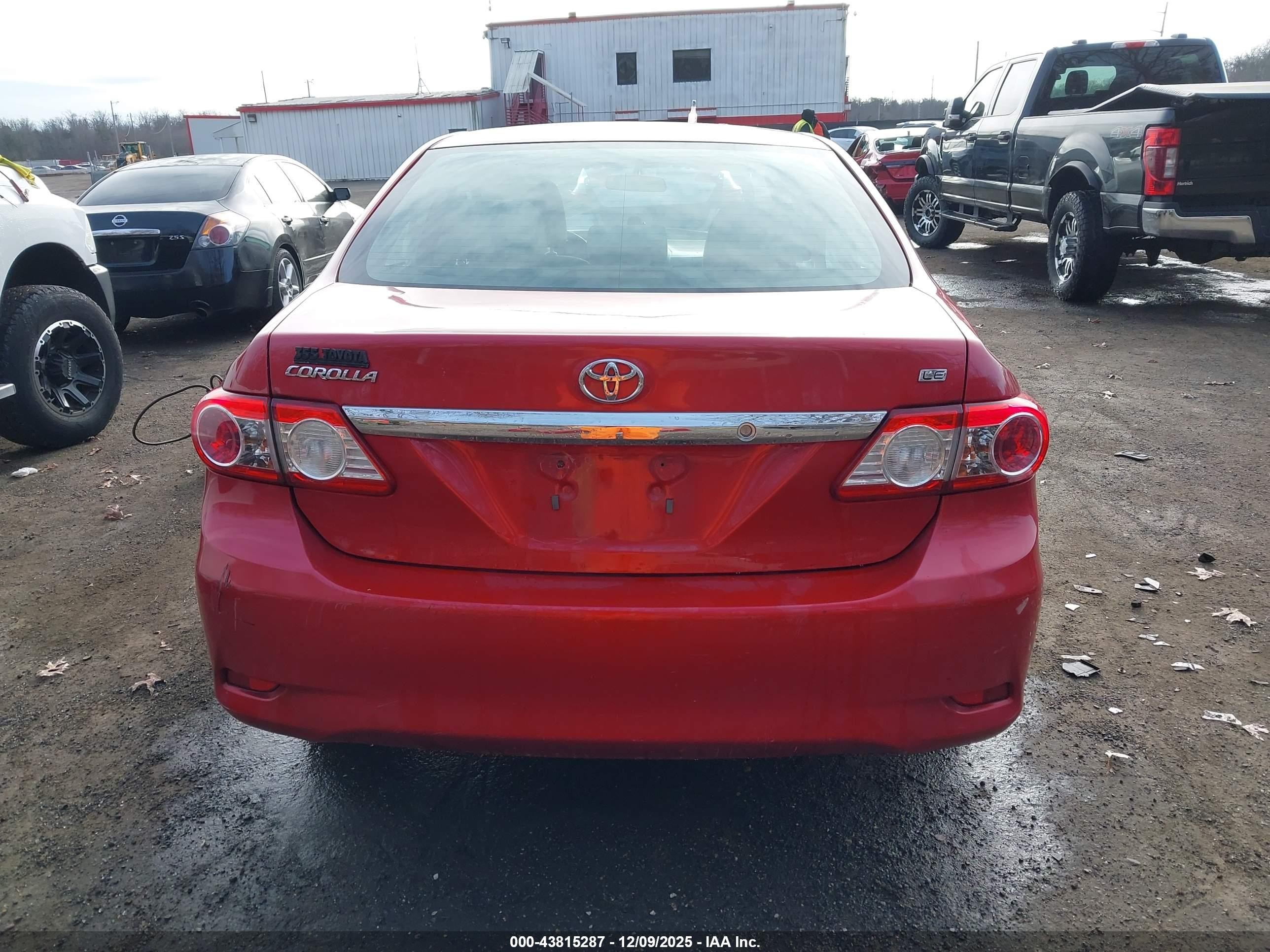 2012 Toyota Corolla Le Red vin: 2T1BU4EE6CC791654