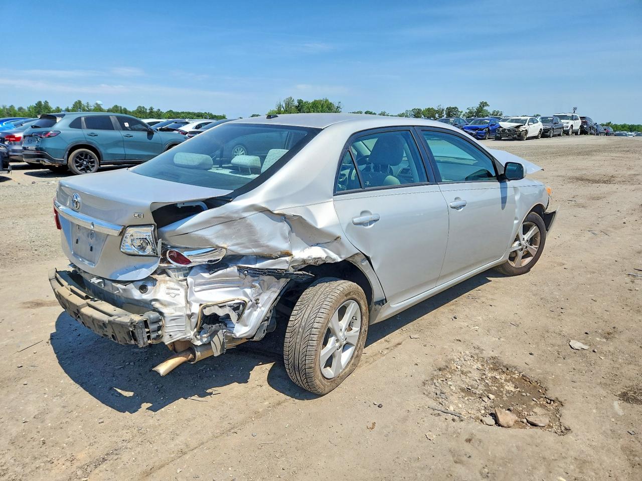2012 Toyota Corolla Le Silver vin: 2T1BU4EE6CC818609