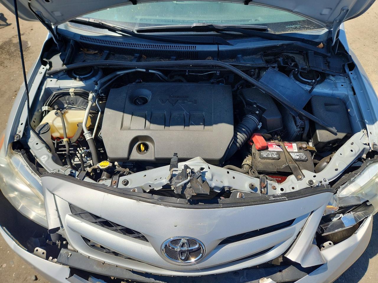 2012 Toyota Corolla Le Silver vin: 2T1BU4EE6CC818609