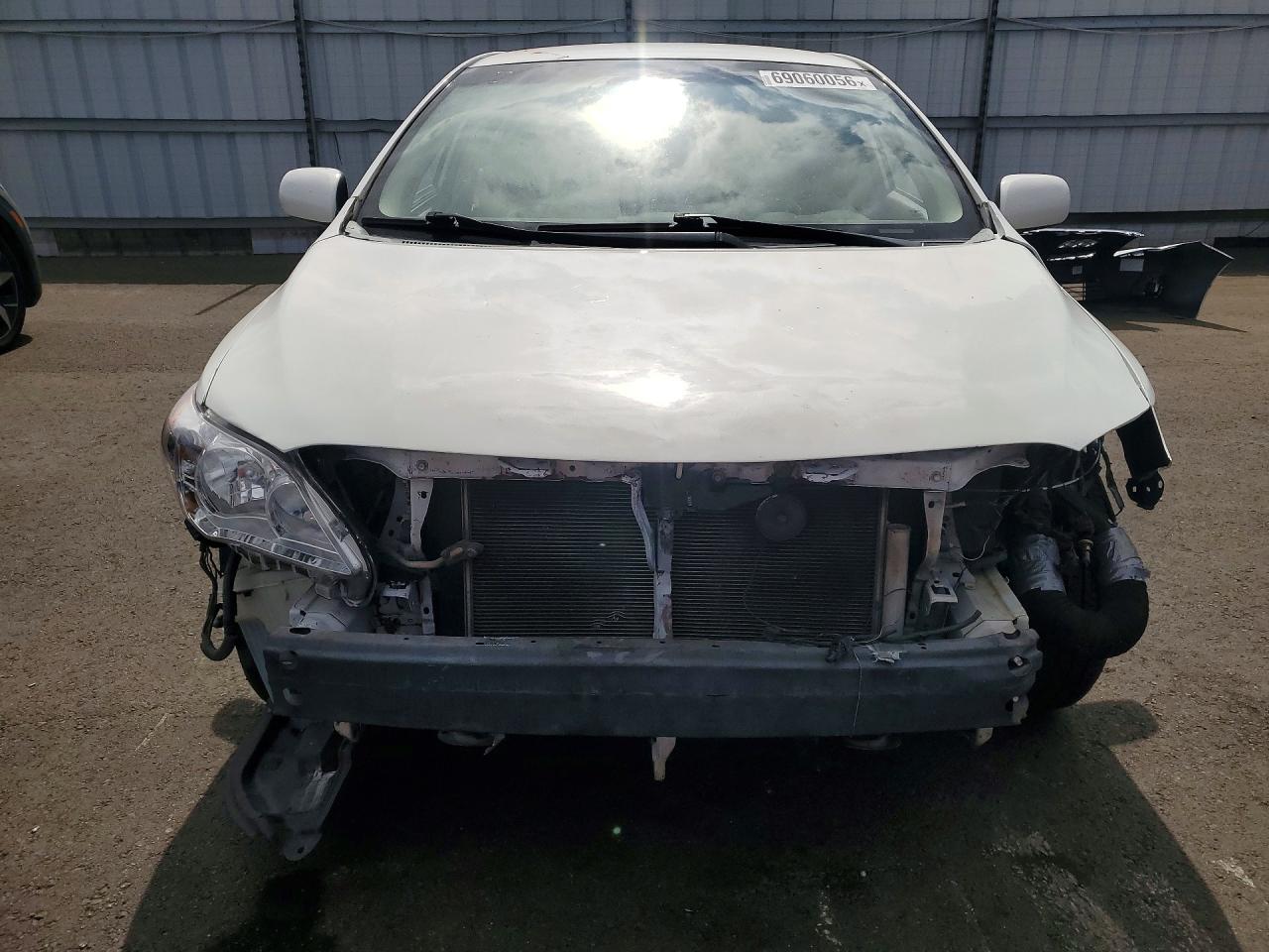 2012 Toyota Corolla Le White vin: 2T1BU4EE6CC840061