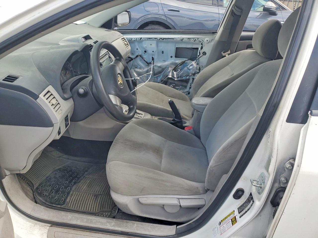 2012 Toyota Corolla Le White vin: 2T1BU4EE6CC840061