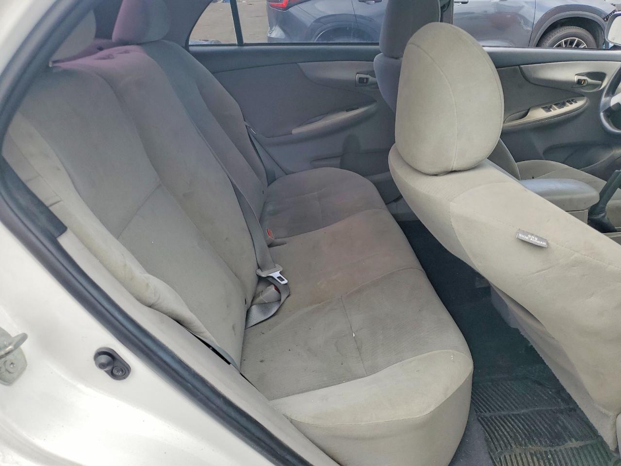 2012 Toyota Corolla Le White vin: 2T1BU4EE6CC840061