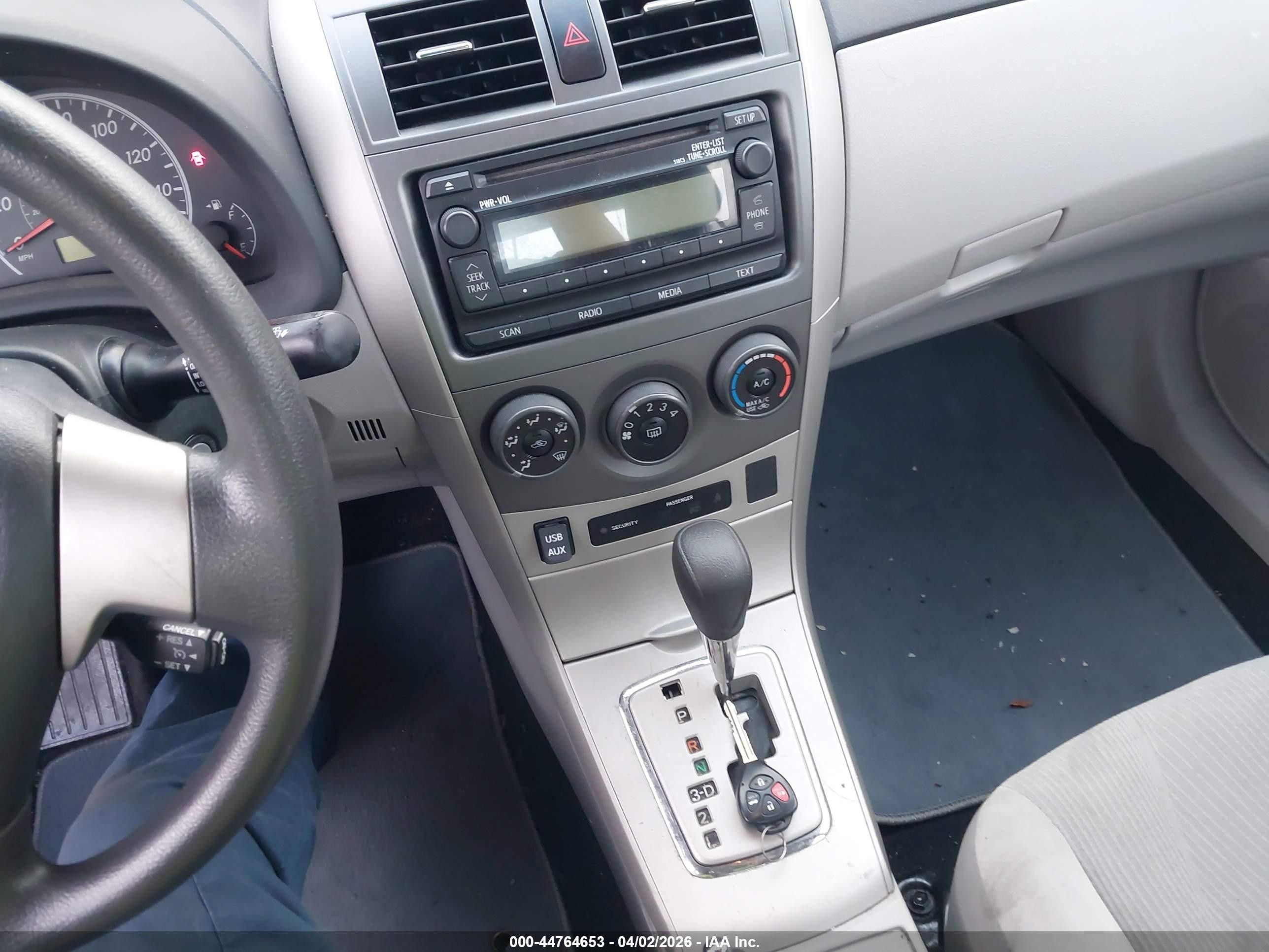 2012 Toyota Corolla Le Silver vin: 2T1BU4EE6CC872847
