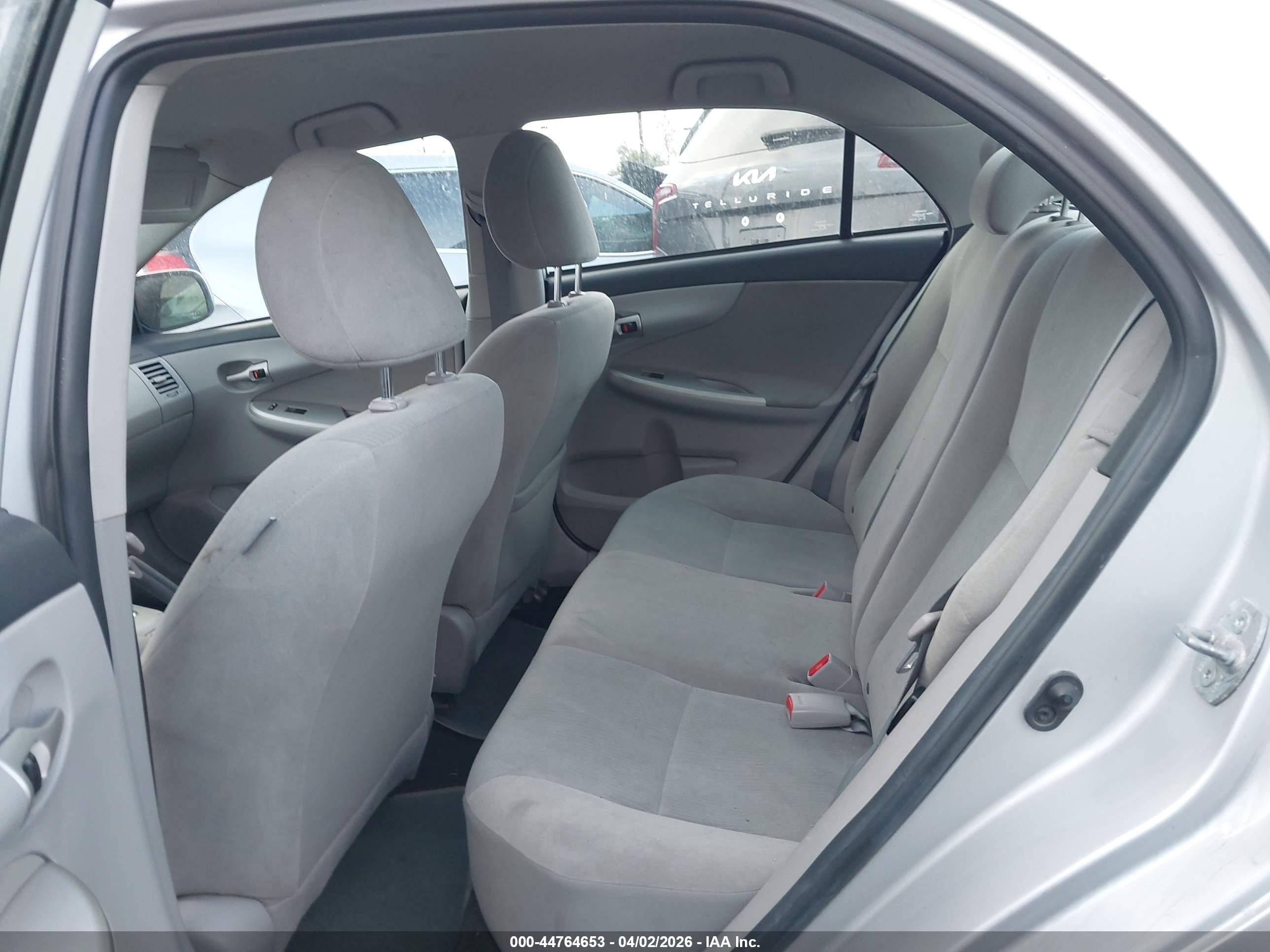 2012 Toyota Corolla Le Silver vin: 2T1BU4EE6CC872847