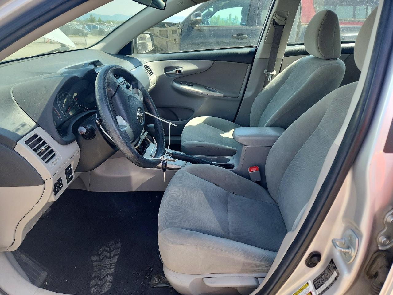 2012 Toyota Corolla Le Silver vin: 2T1BU4EE6CC876901