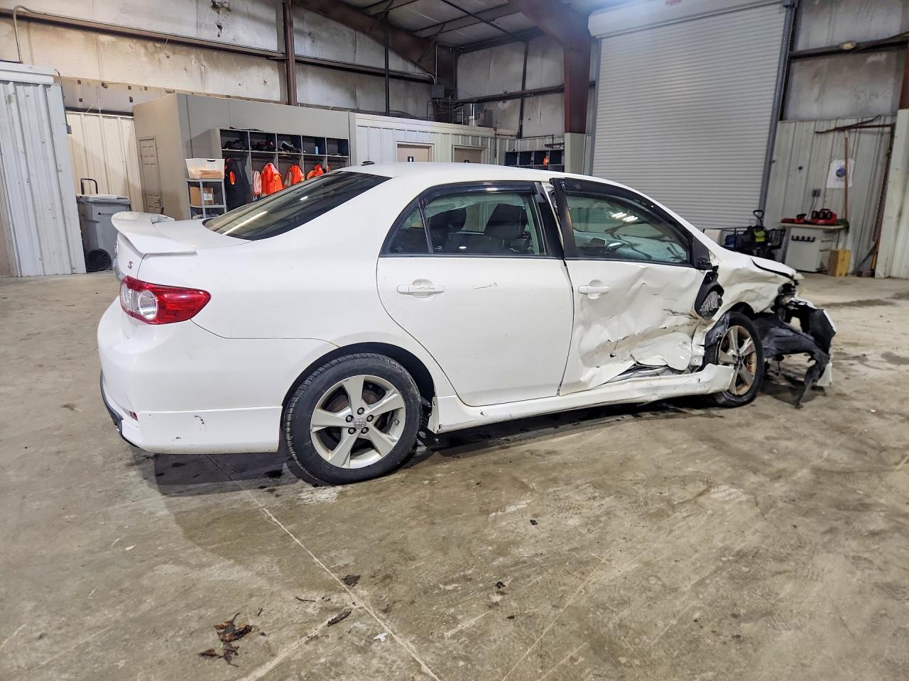 2012 Toyota Corolla S White vin: 2T1BU4EE6CC898039