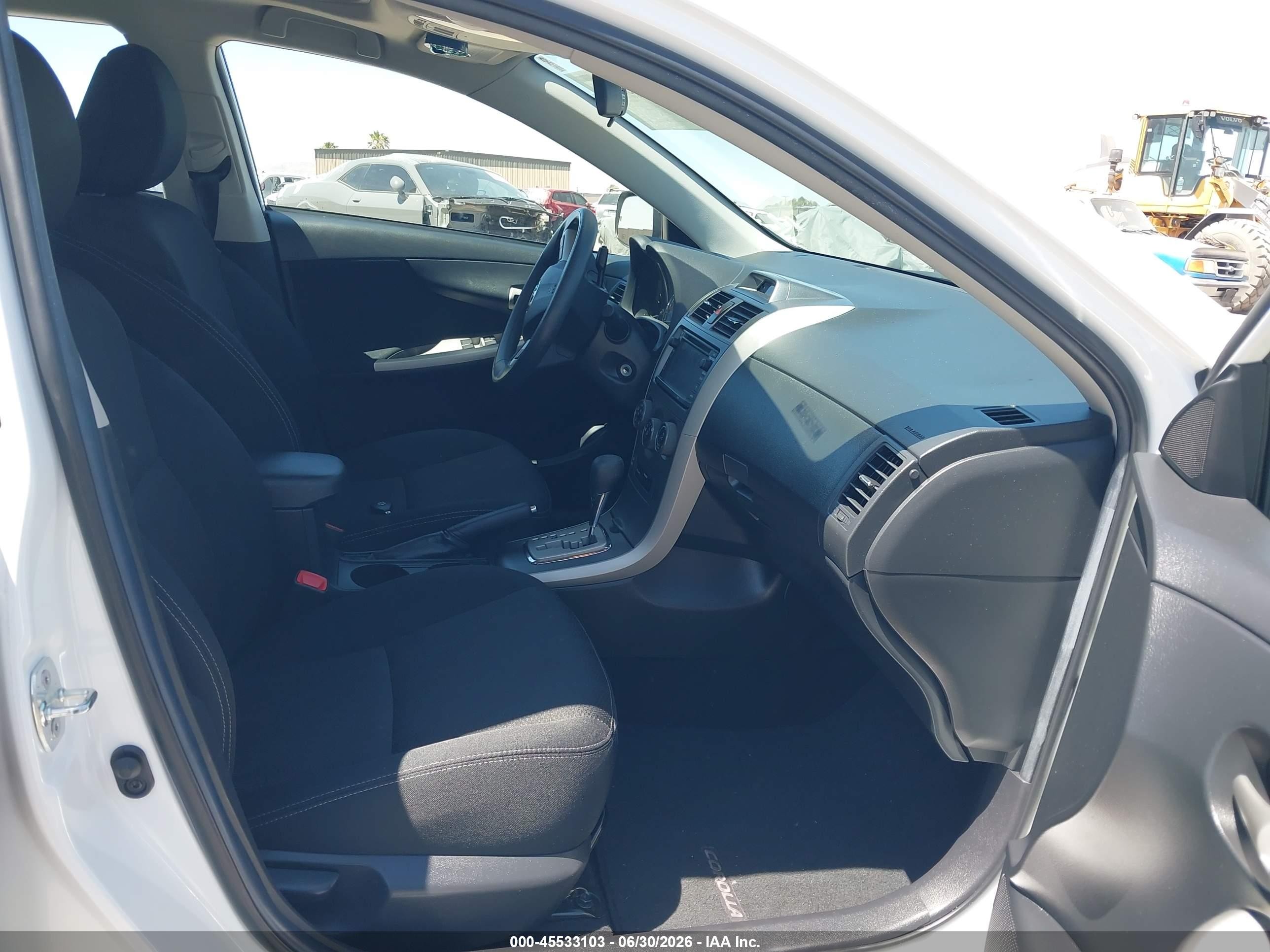 2012 Toyota Corolla S White vin: 2T1BU4EE6CC899689