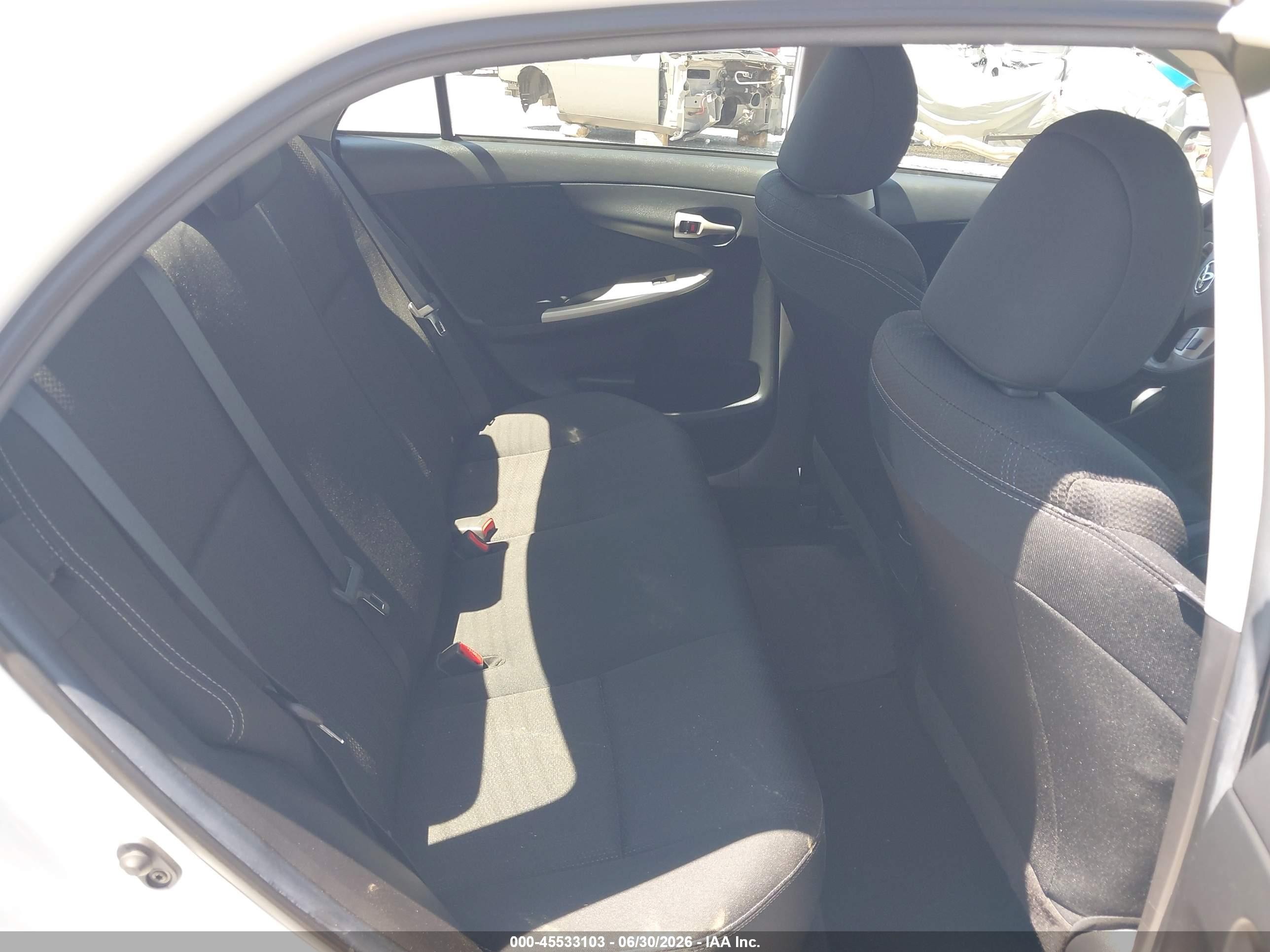 2012 Toyota Corolla S White vin: 2T1BU4EE6CC899689