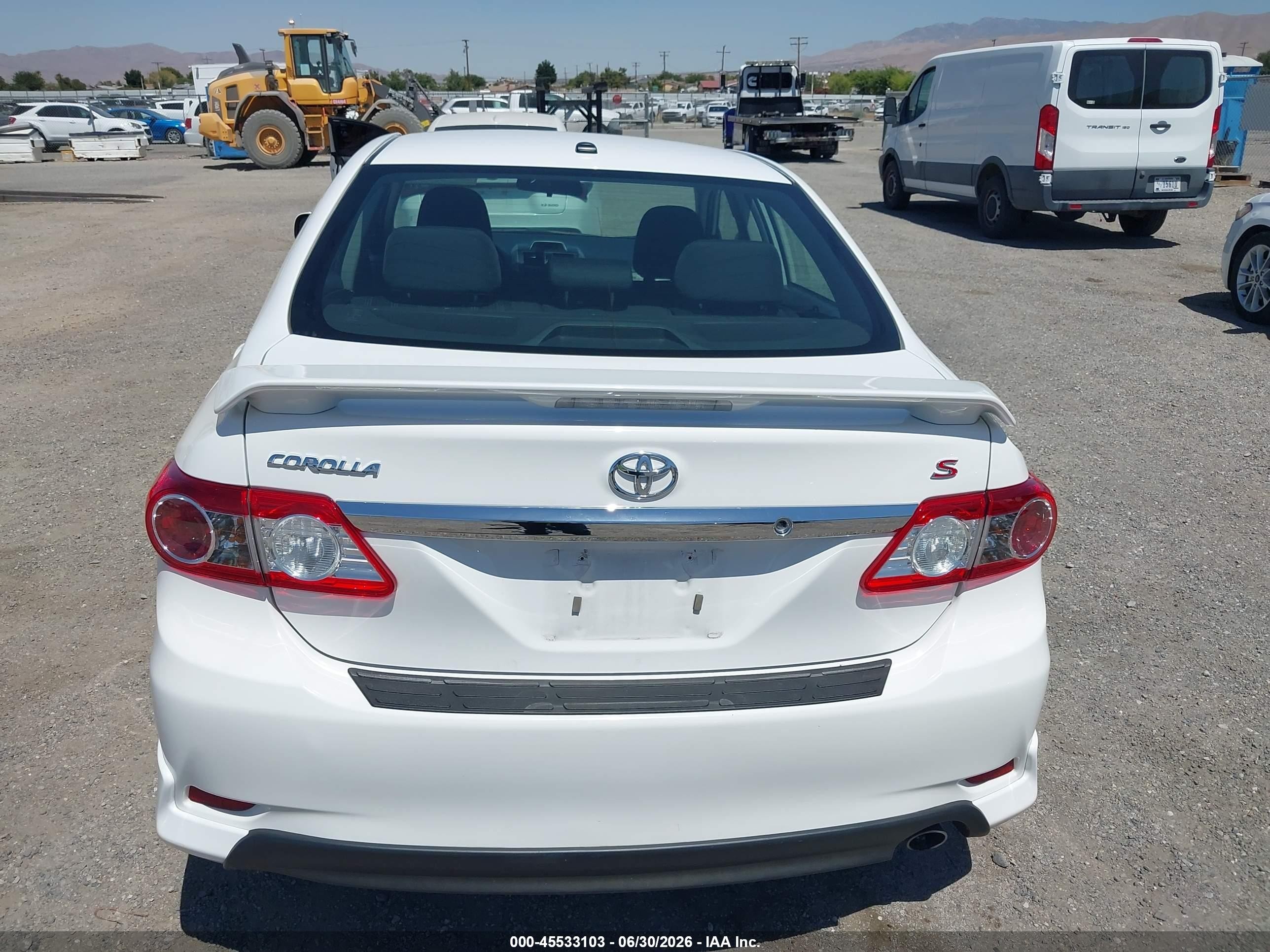 2012 Toyota Corolla S White vin: 2T1BU4EE6CC899689