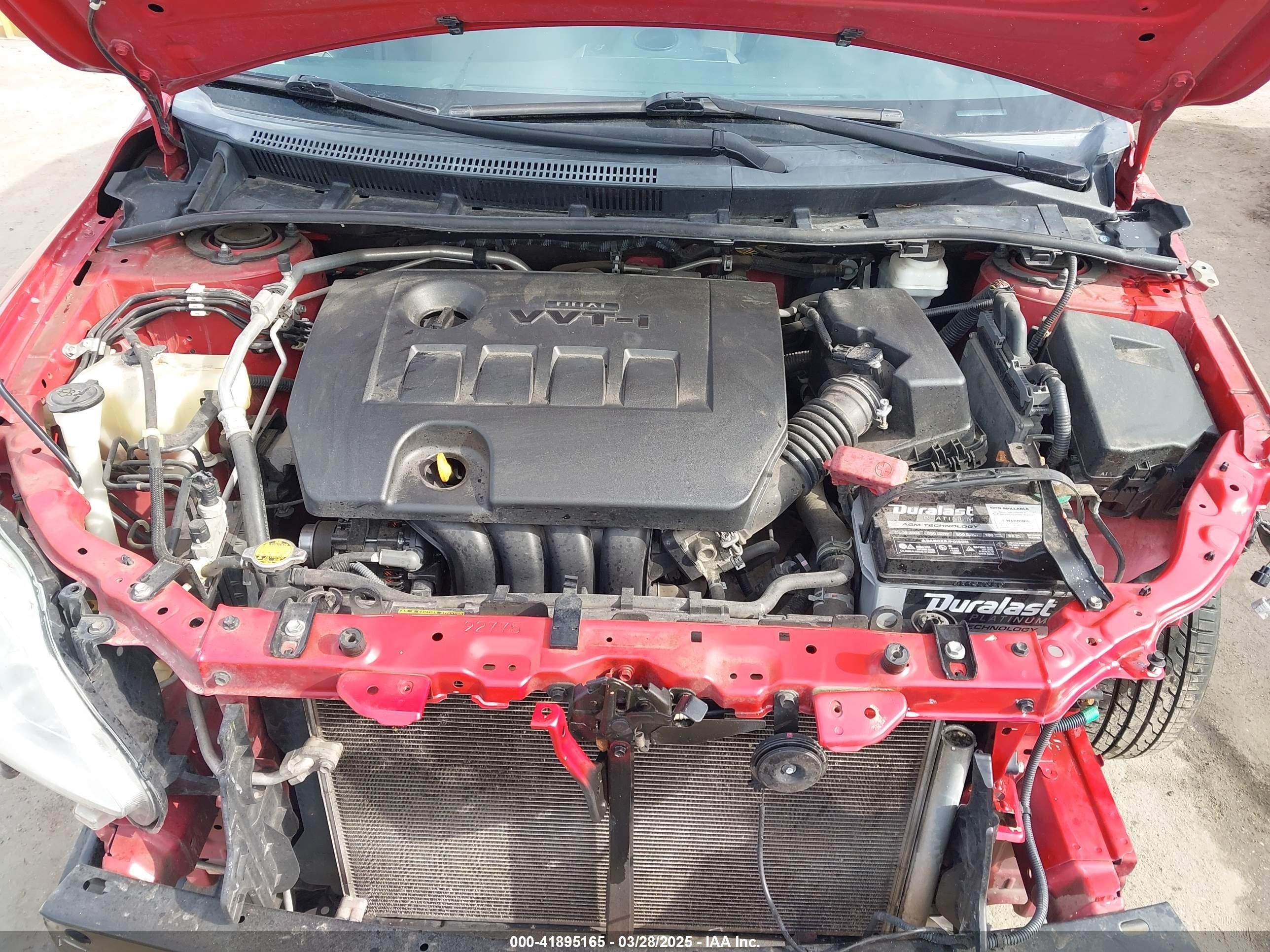 2013 Toyota Corolla Le Red vin: 2T1BU4EE6DC001111