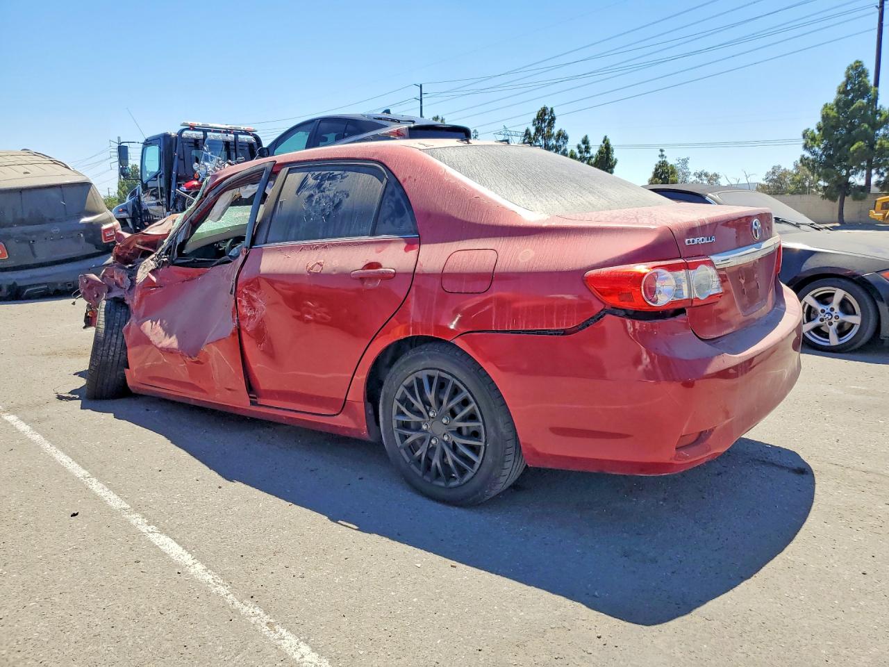 2013 Toyota Corolla Le Red vin: 2T1BU4EE6DC001111