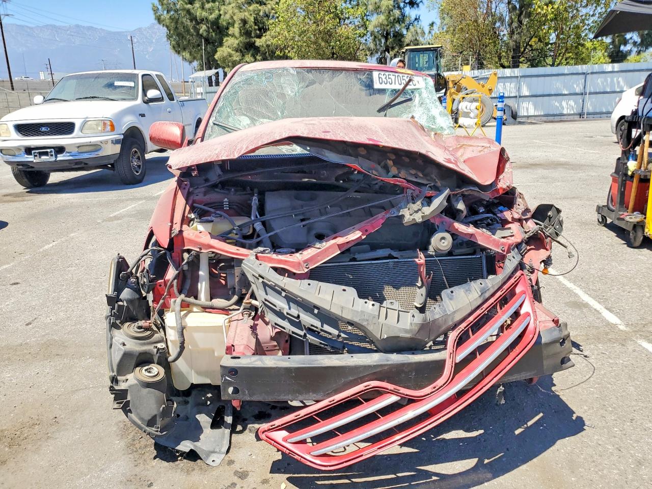 2013 Toyota Corolla Le Red vin: 2T1BU4EE6DC001111