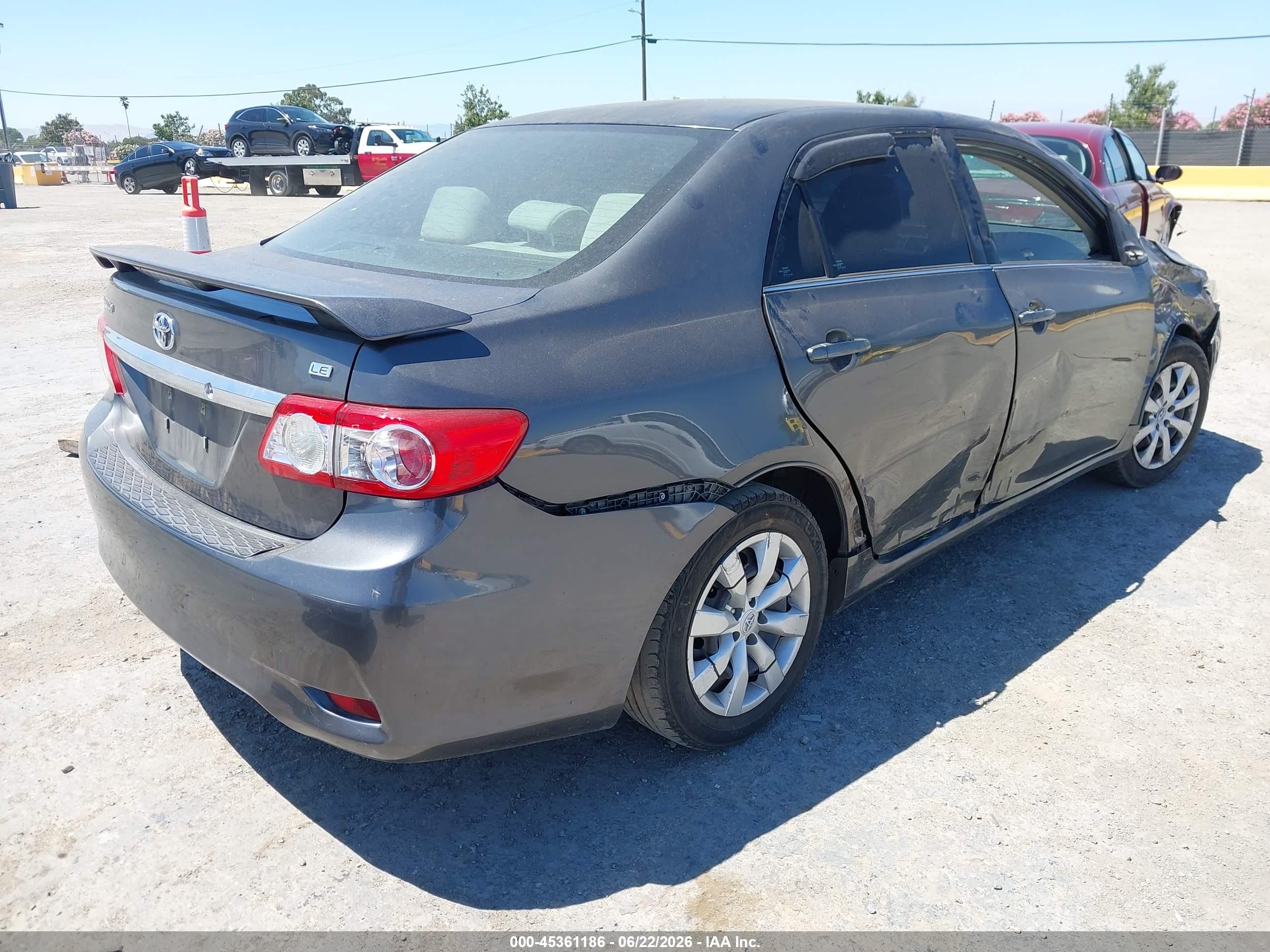 2013 Toyota Corolla Le Gray vin: 2T1BU4EE6DC011427