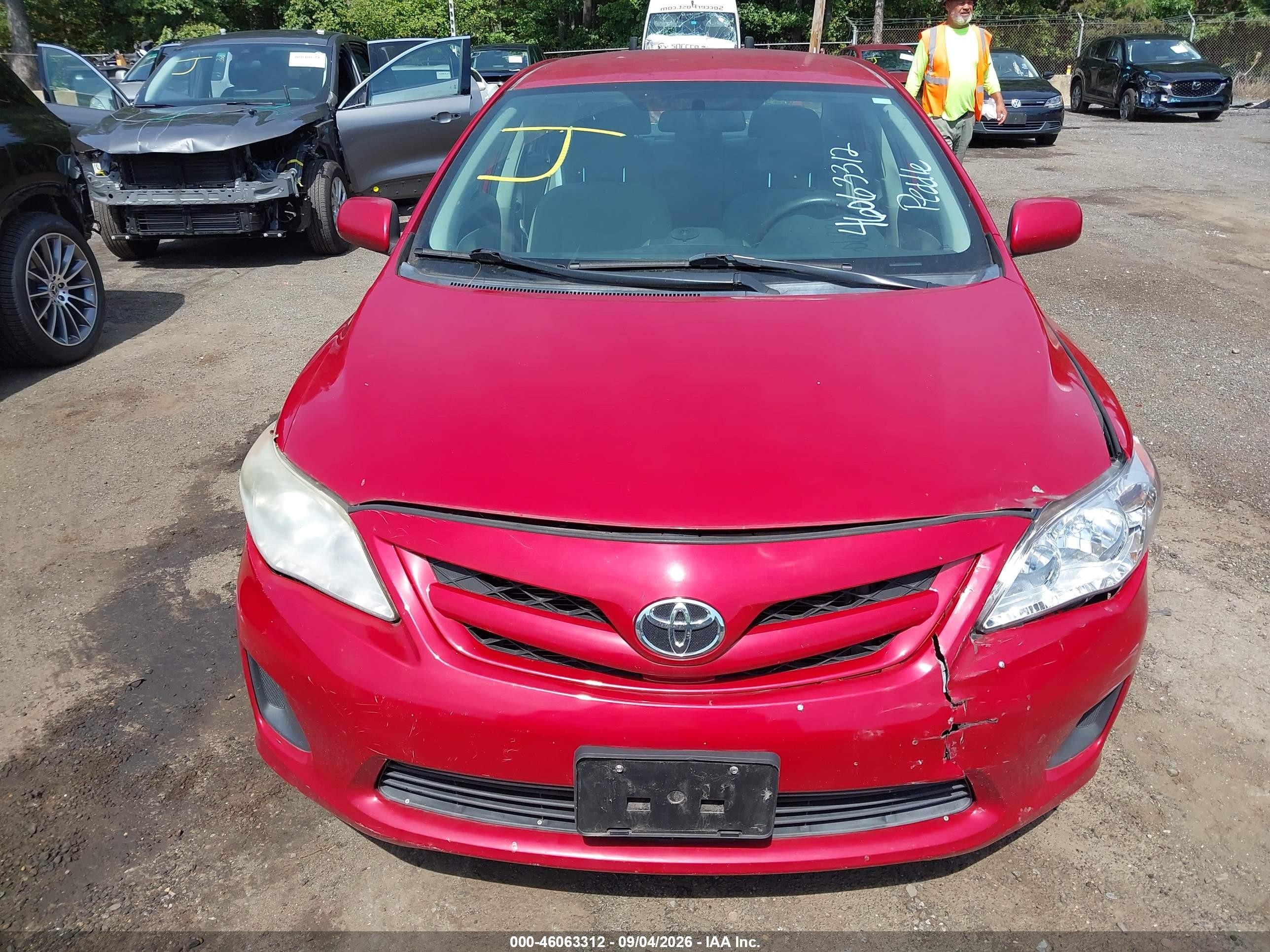 2013 Toyota Corolla L Red vin: 2T1BU4EE6DC022735