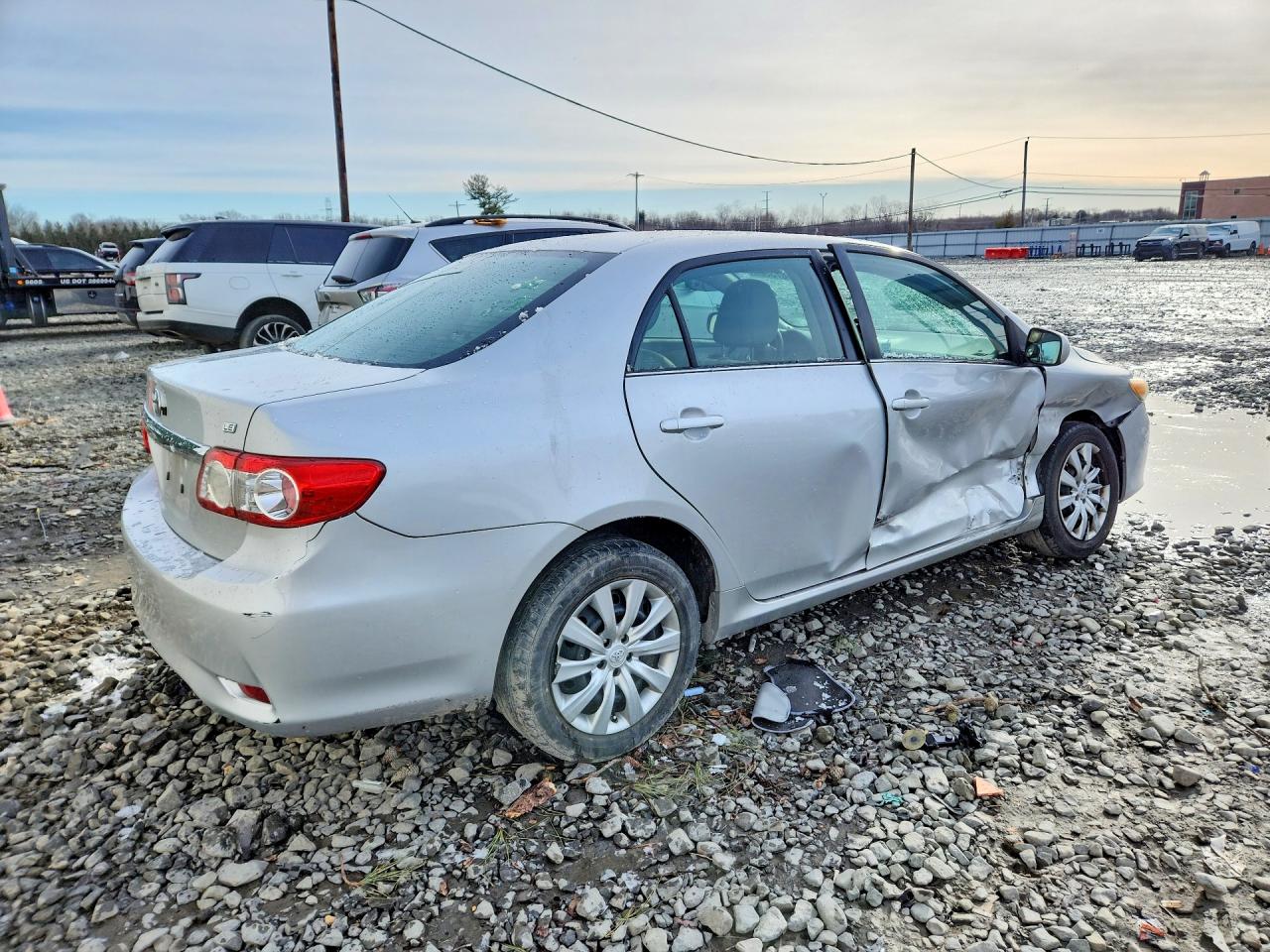2013 Toyota Corolla Le Silver vin: 2T1BU4EE6DC040037