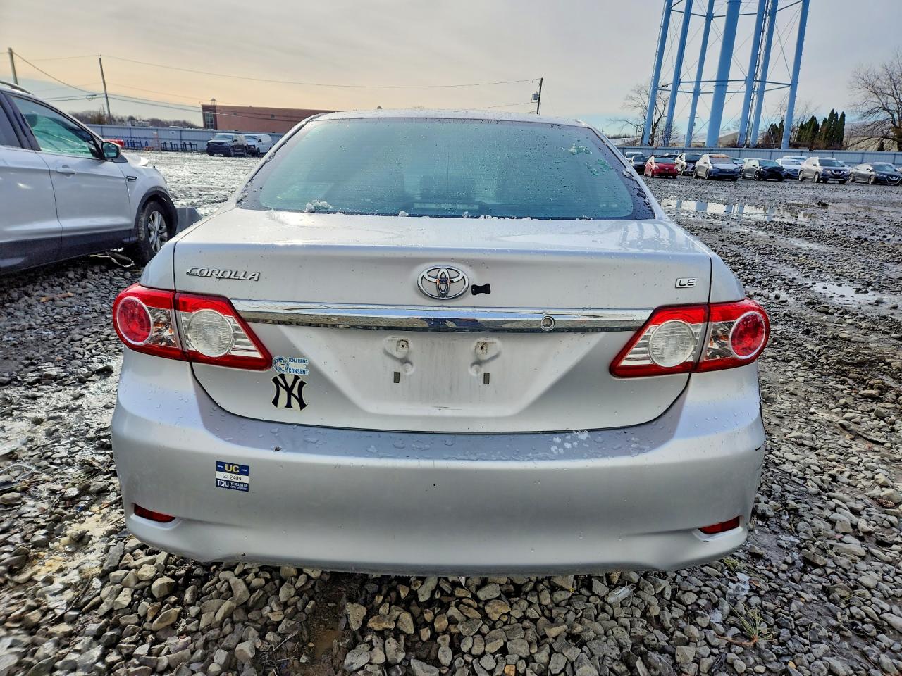 2013 Toyota Corolla Le Silver vin: 2T1BU4EE6DC040037
