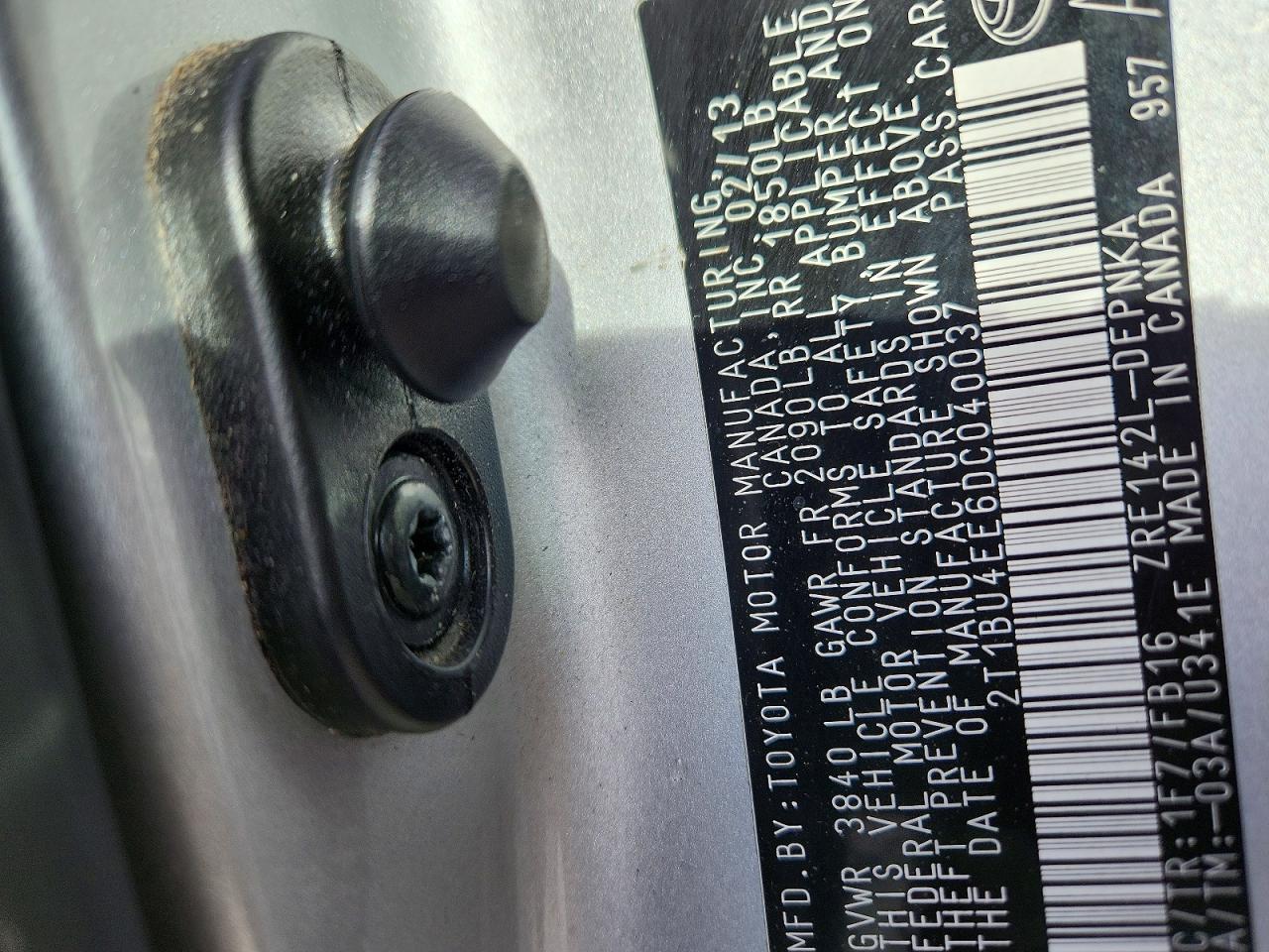 2013 Toyota Corolla Le Silver vin: 2T1BU4EE6DC040037