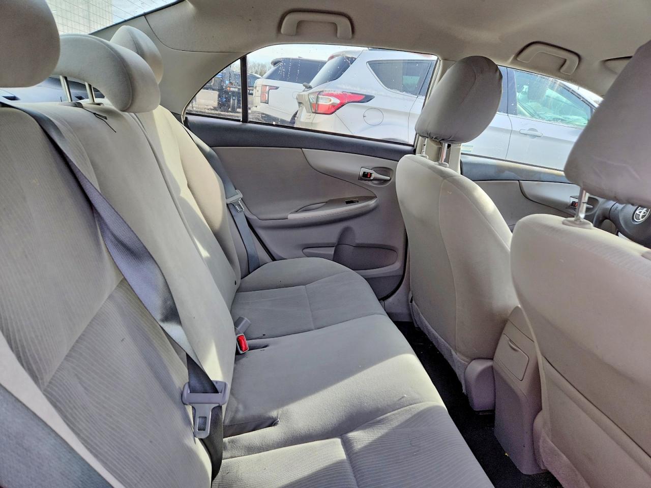 2013 Toyota Corolla Le Silver vin: 2T1BU4EE6DC040037