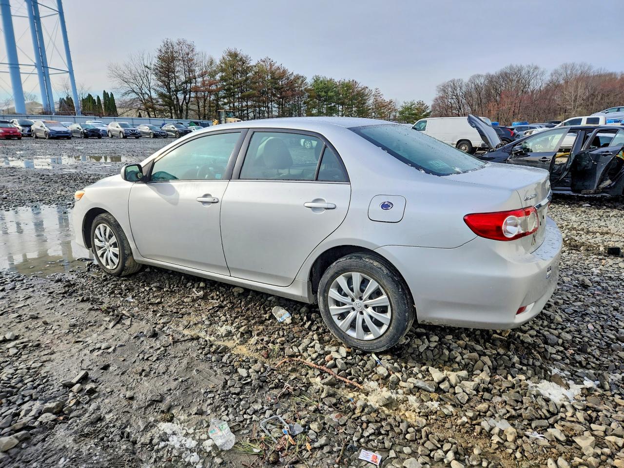 2013 Toyota Corolla Le Silver vin: 2T1BU4EE6DC040037