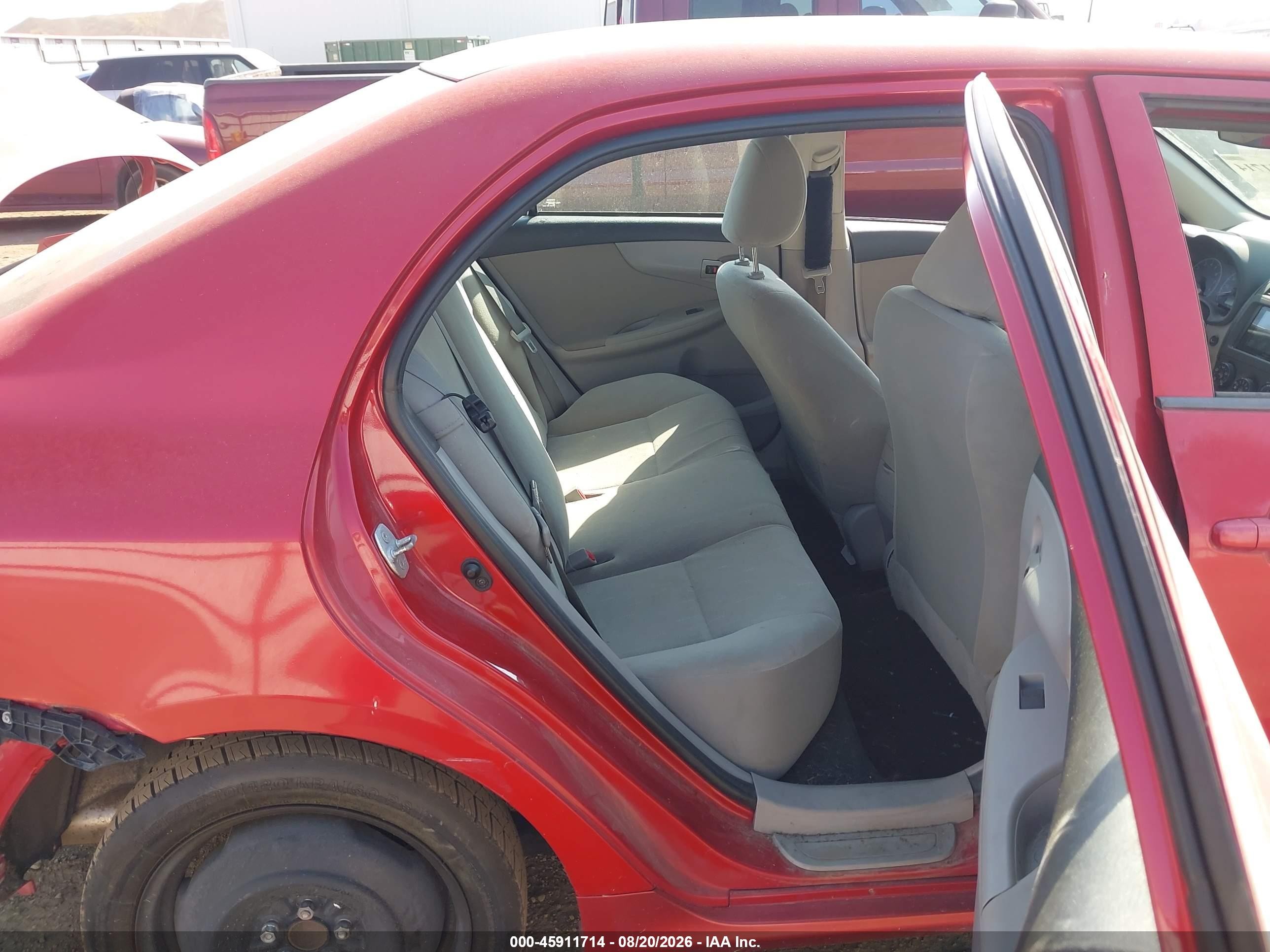 2013 Toyota Corolla L Красный vin: 2T1BU4EE6DC055511