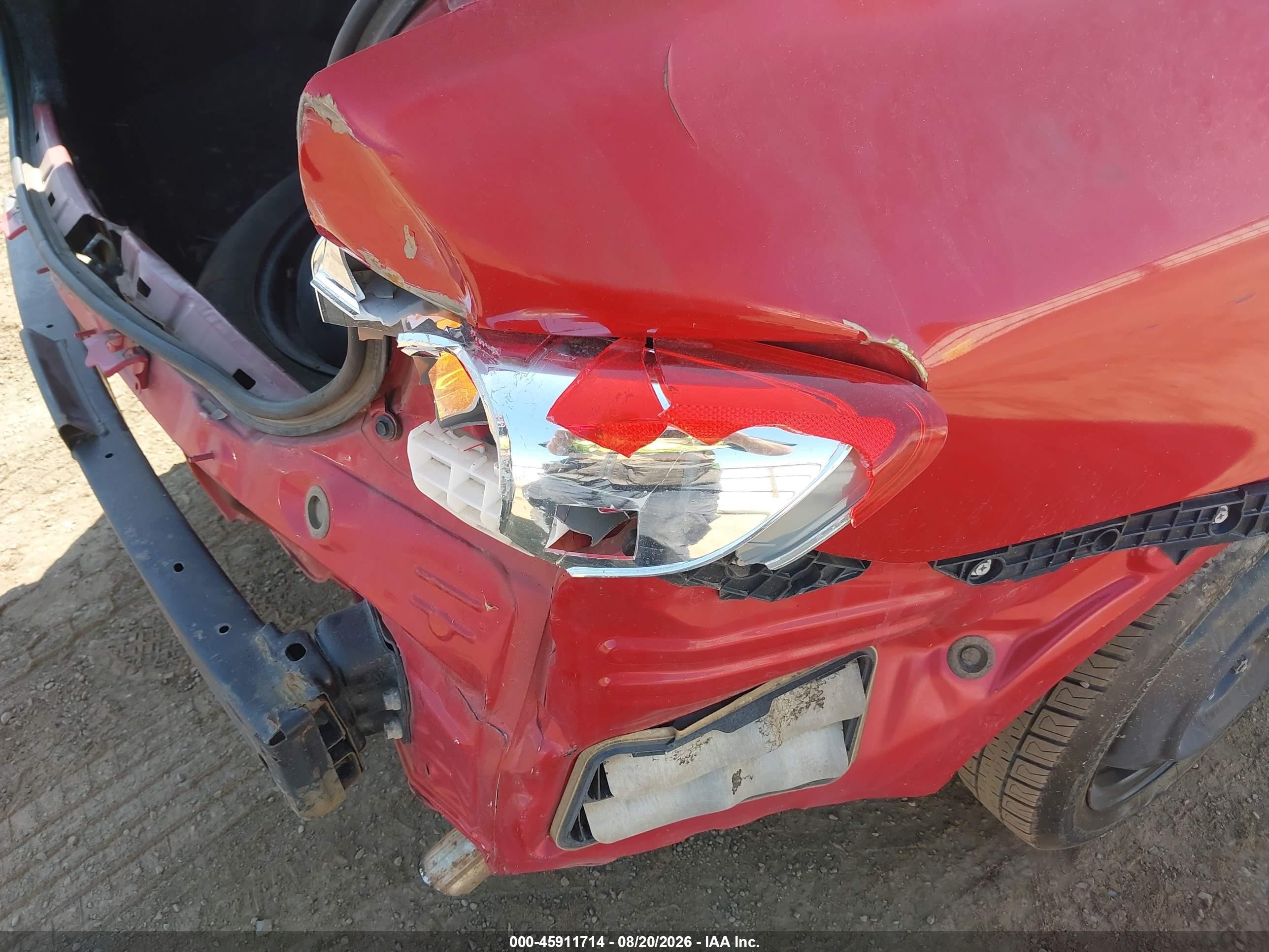 2013 Toyota Corolla L Красный vin: 2T1BU4EE6DC055511