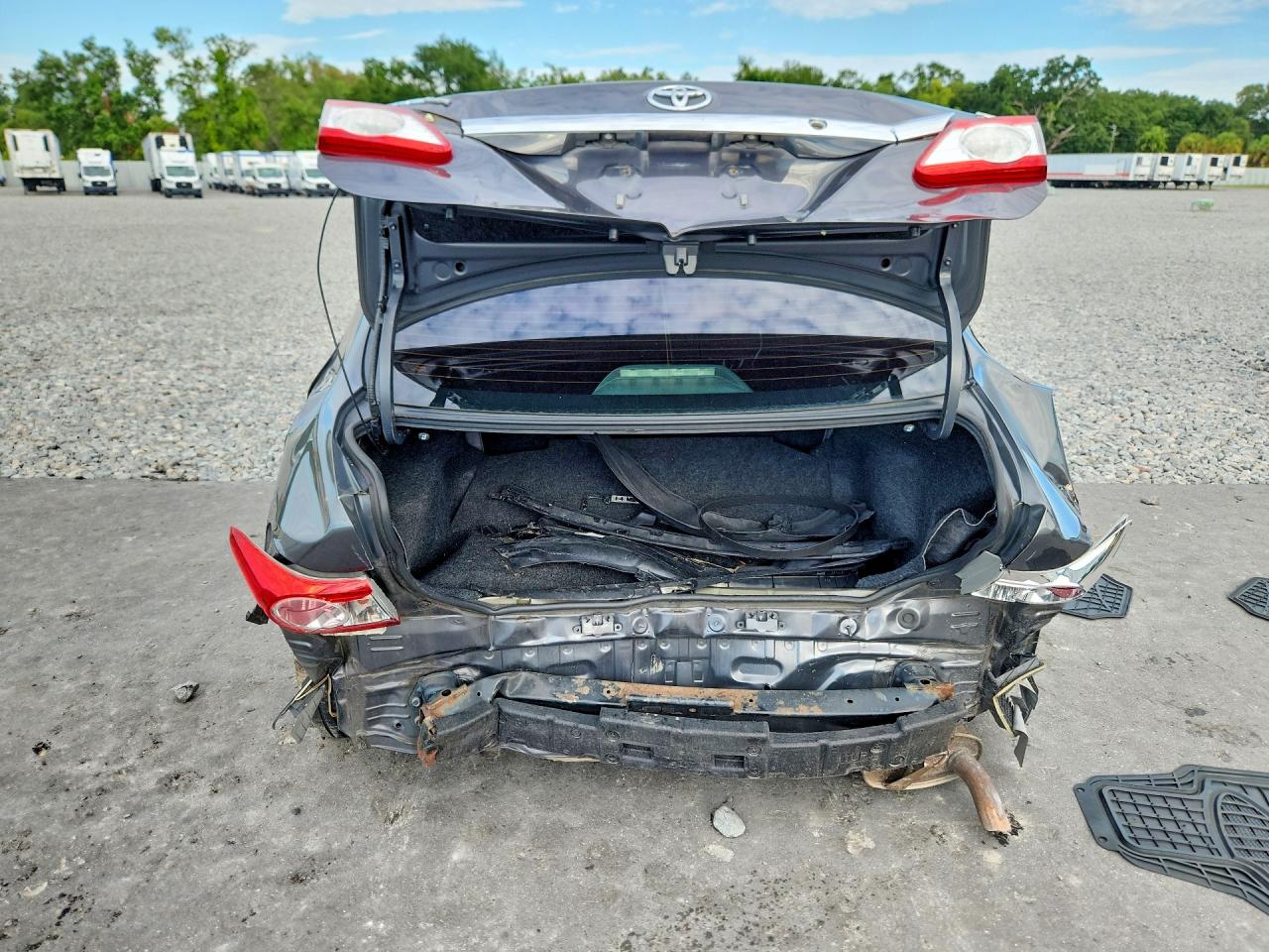 2013 Toyota Corolla Le Gray vin: 2T1BU4EE6DC070140